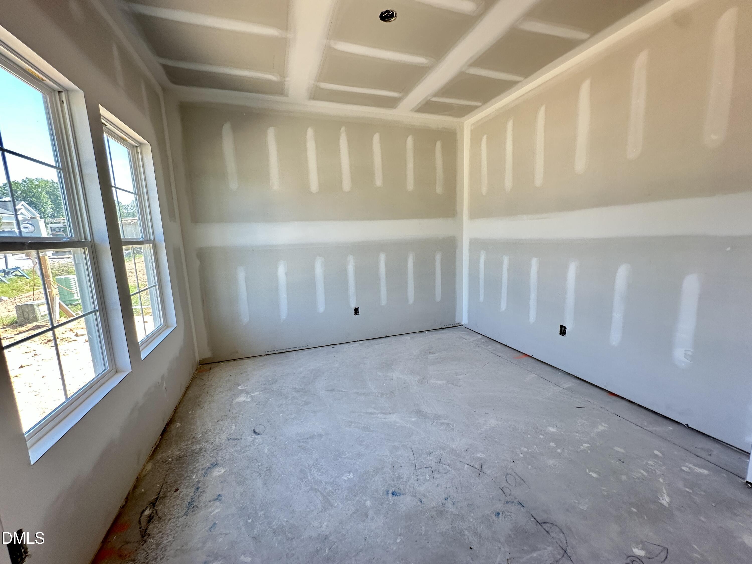 345 Buckthorn Drive Property Photo 7