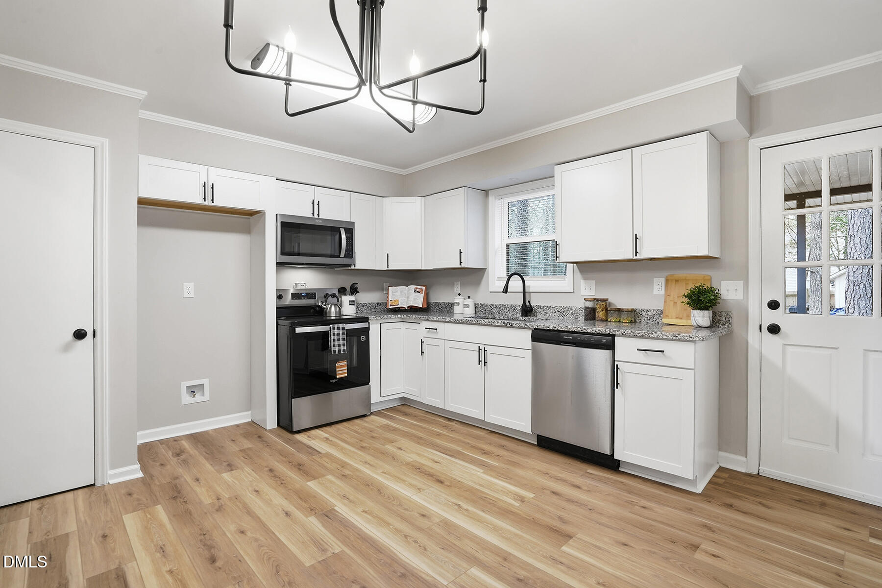 812 Chalk Level Road Property Photo 8