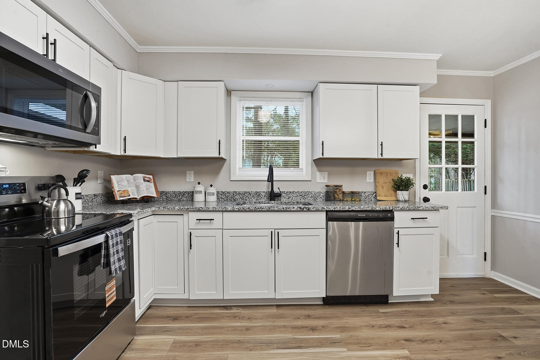 812 Chalk Level Road Property Photo 10