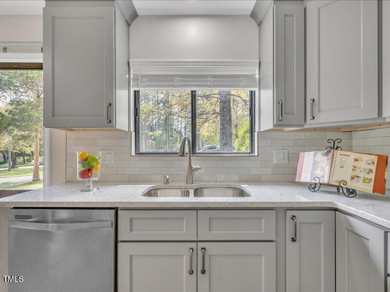 717 E Millbrook Road Property Photo 7