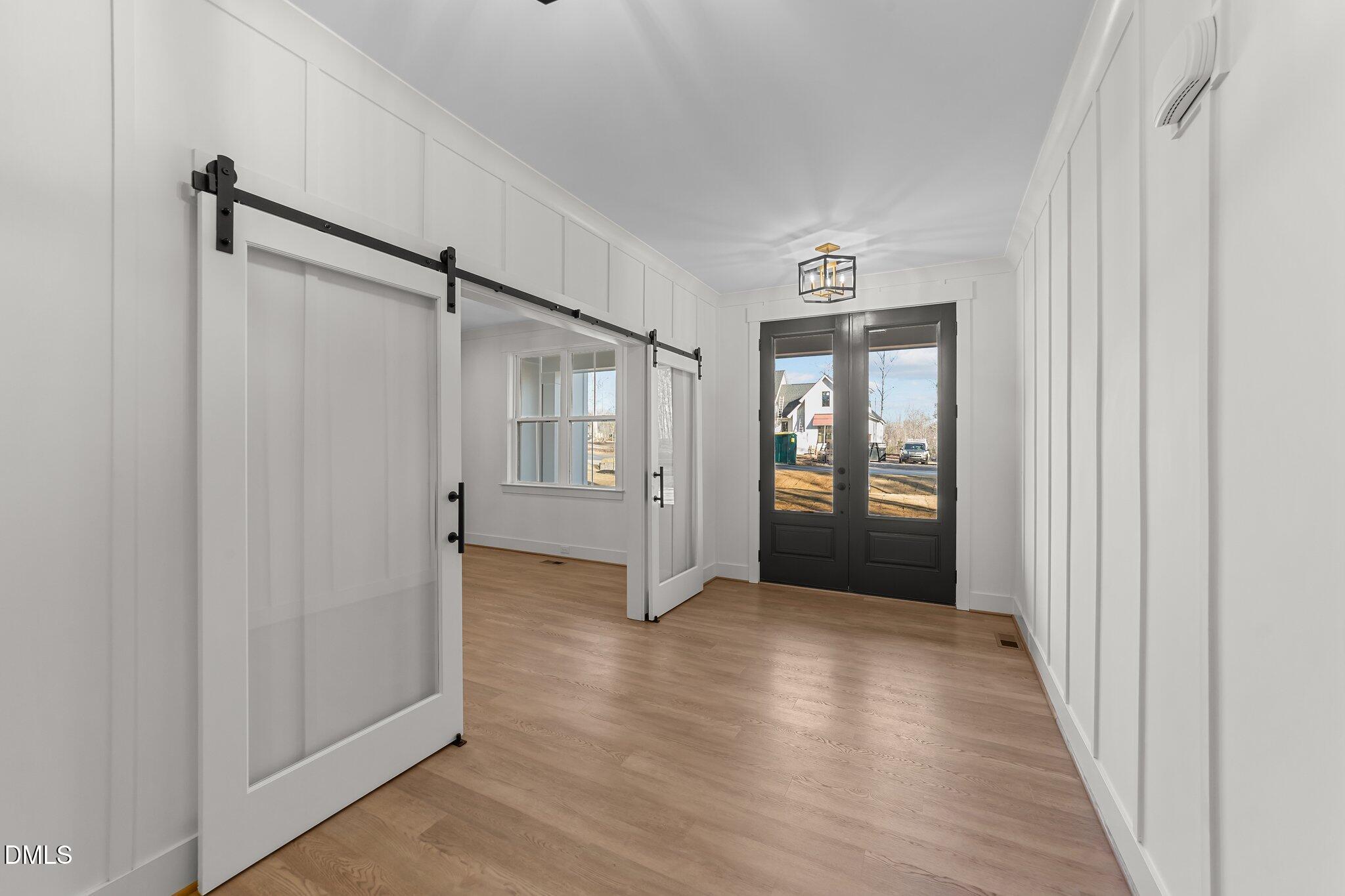 305 Slocum Drive Property Photo 4