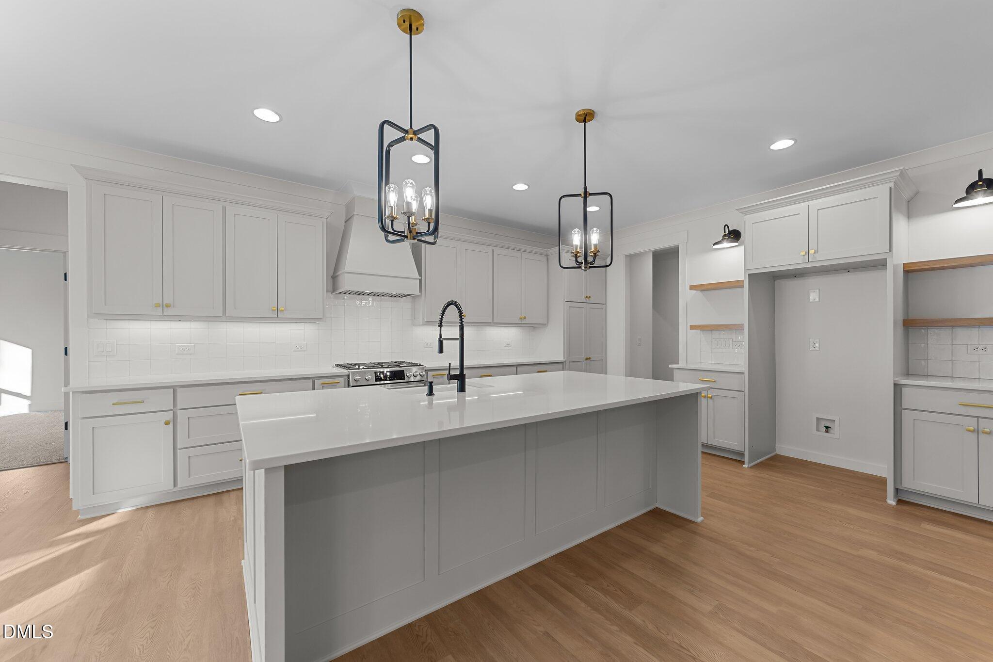 305 Slocum Drive Property Photo 8