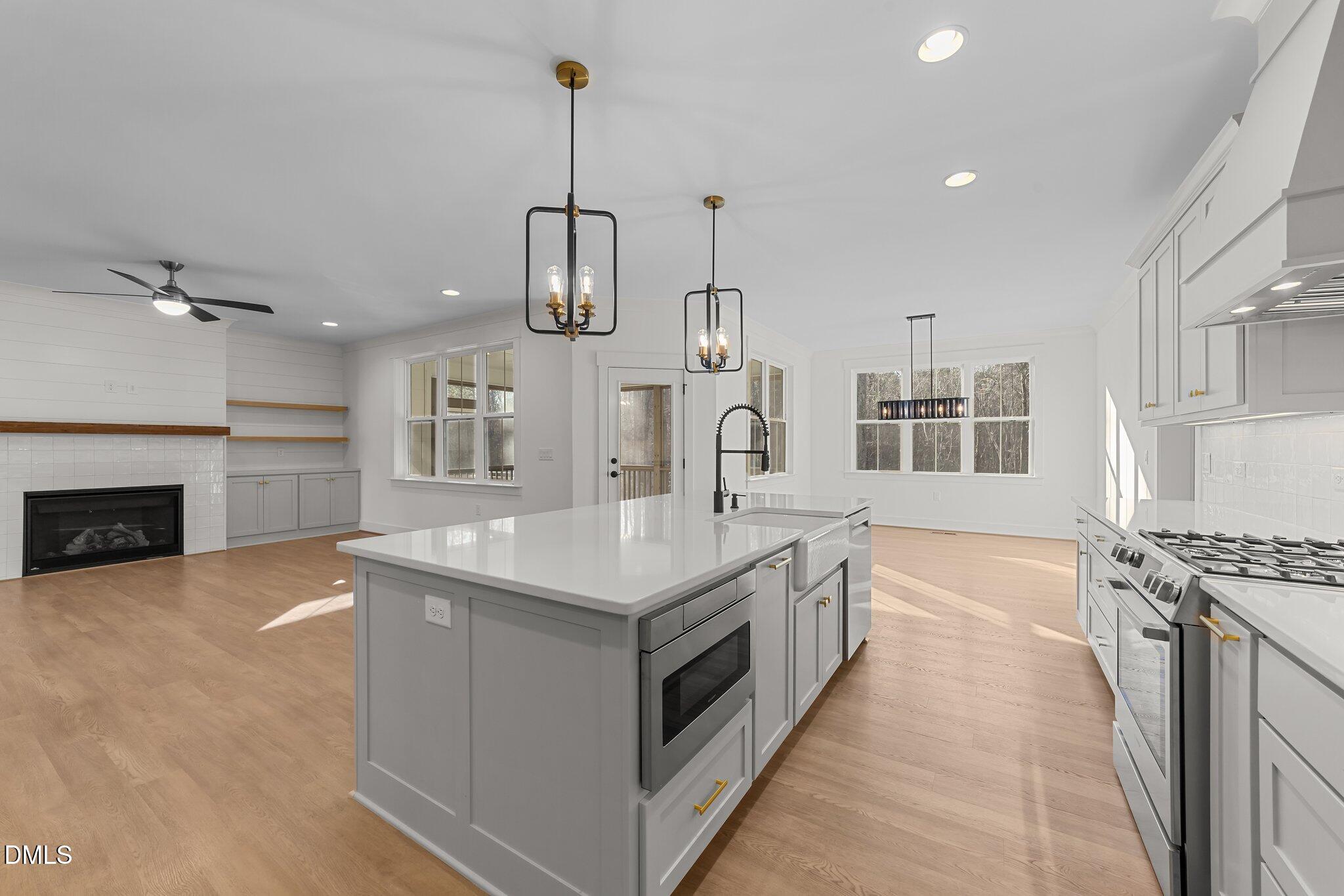 305 Slocum Drive Property Photo 10