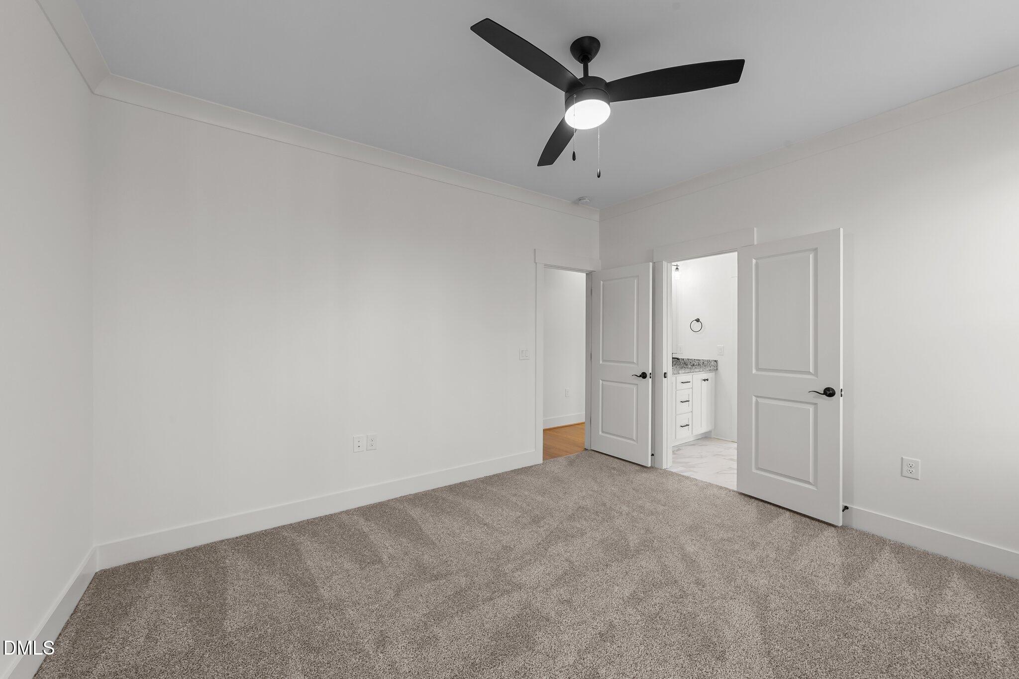 305 Slocum Drive Property Photo 20