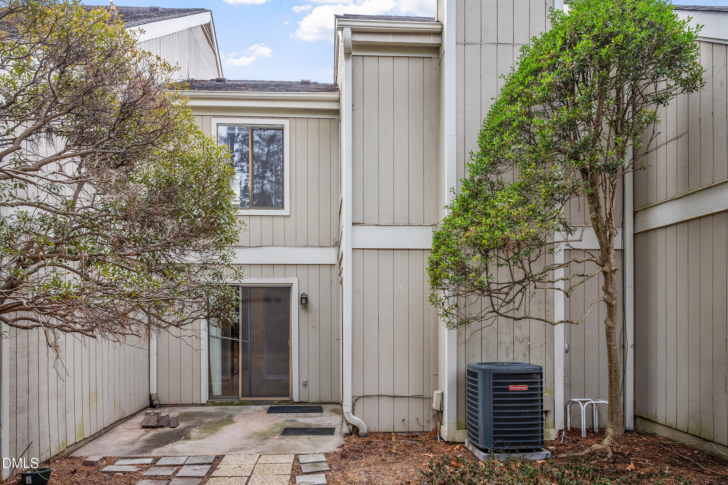 4101 Five Oaks Drive Unit 38 Property Photo 6