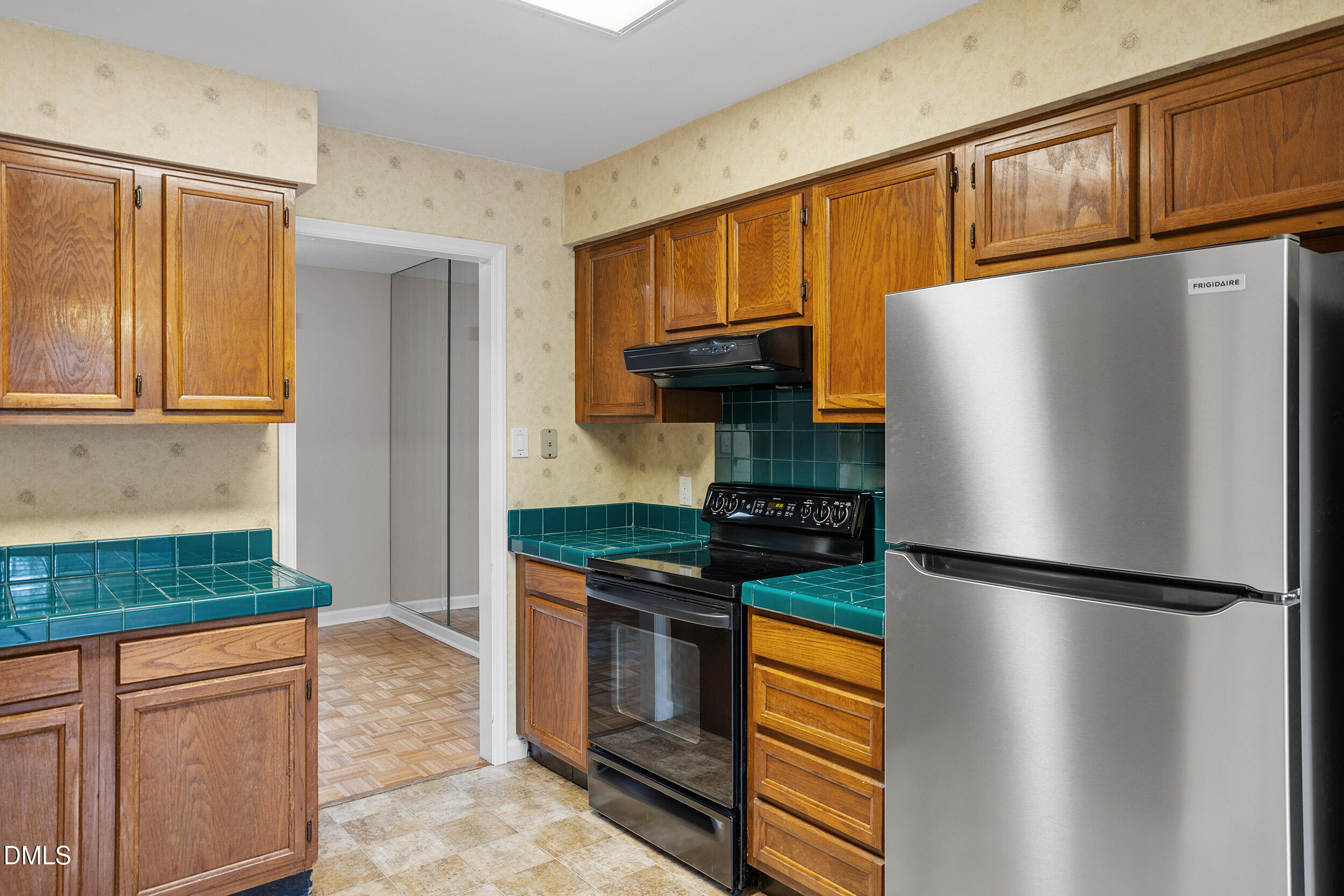 4101 Five Oaks Drive Unit 38 Property Photo 16