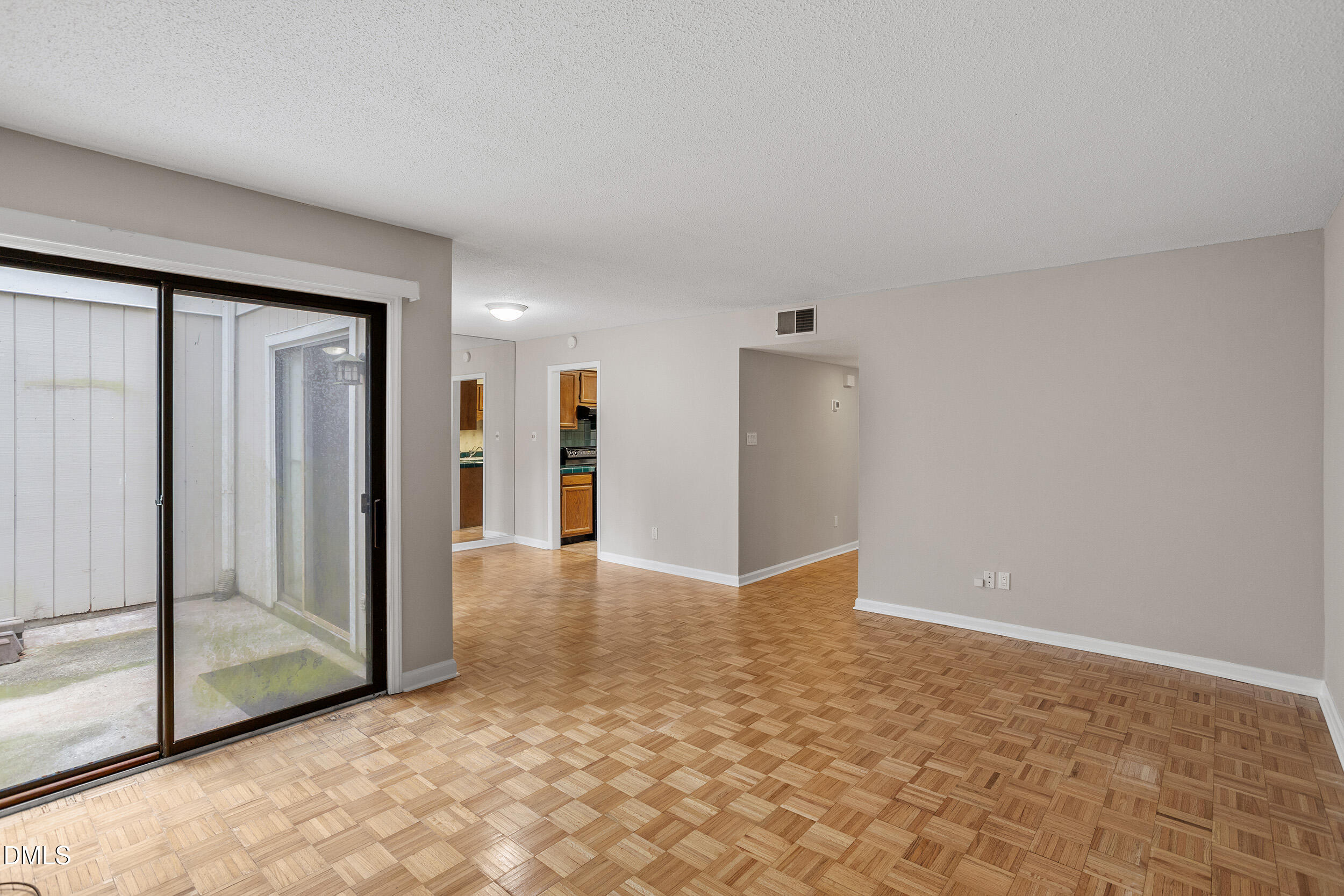 4101 Five Oaks Drive Unit 38 Property Photo 24