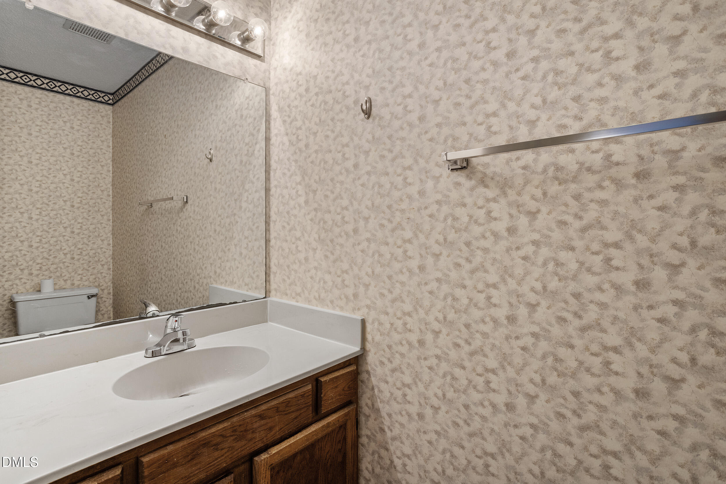 4101 Five Oaks Drive Unit 38 Property Photo 30