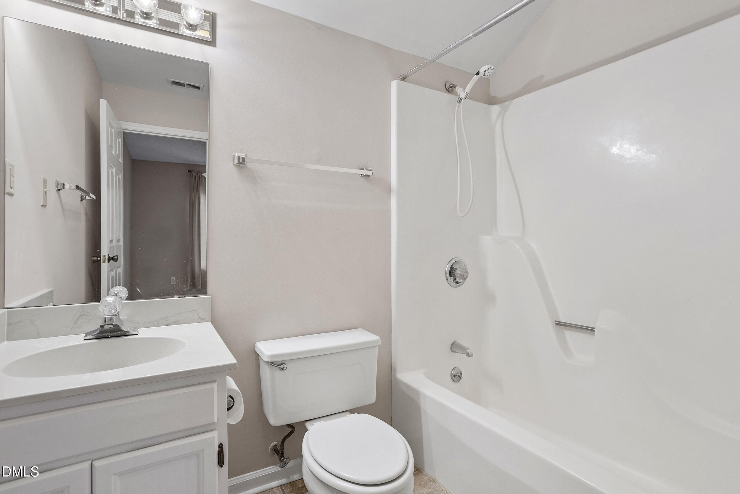 4101 Five Oaks Drive Unit 38 Property Photo 34