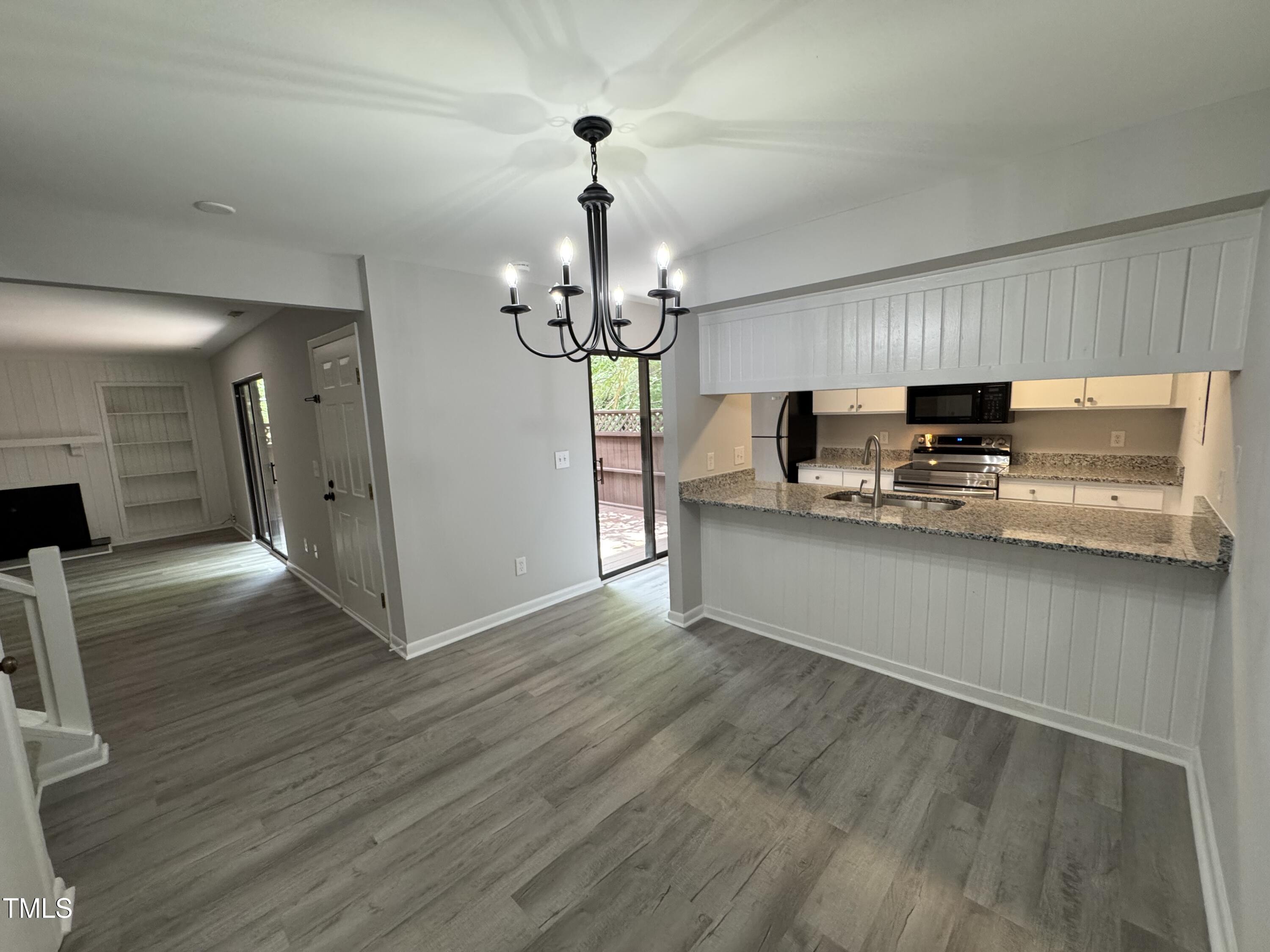 159 Finley Forest Drive Property Photo 8