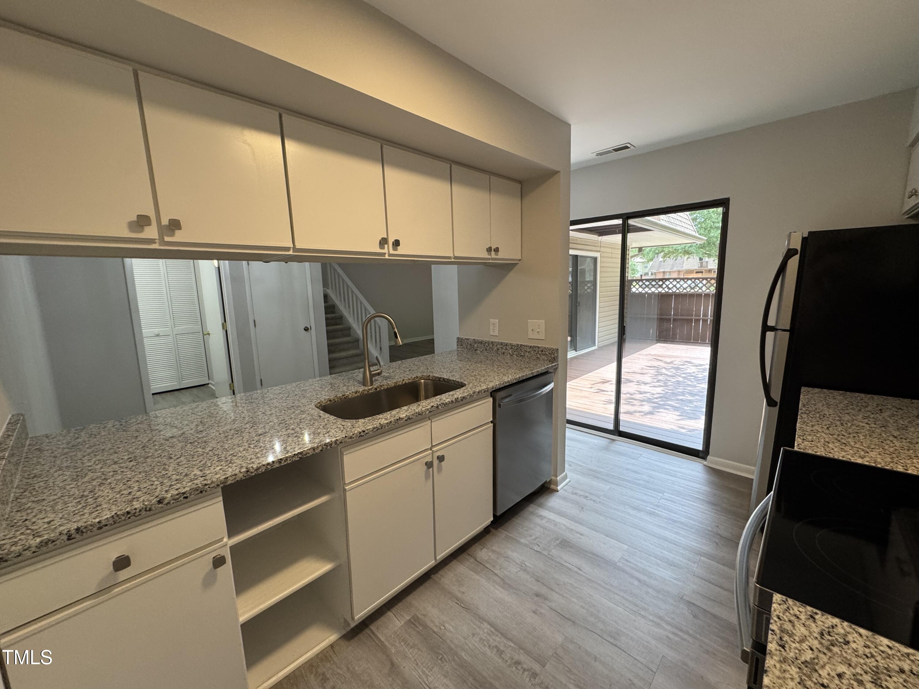 159 Finley Forest Drive Property Photo 11