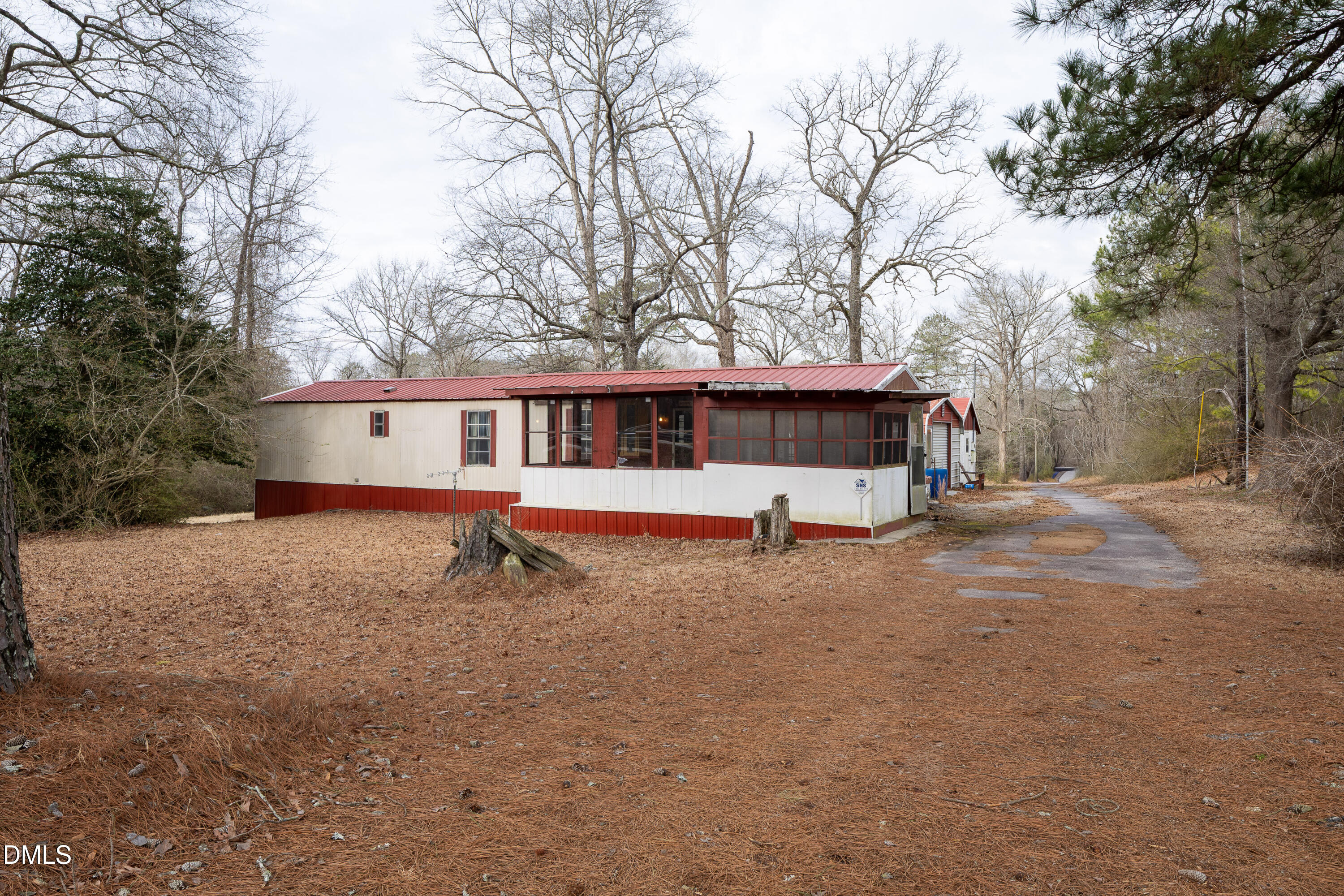 3052 Nc-210 Property Photo 3