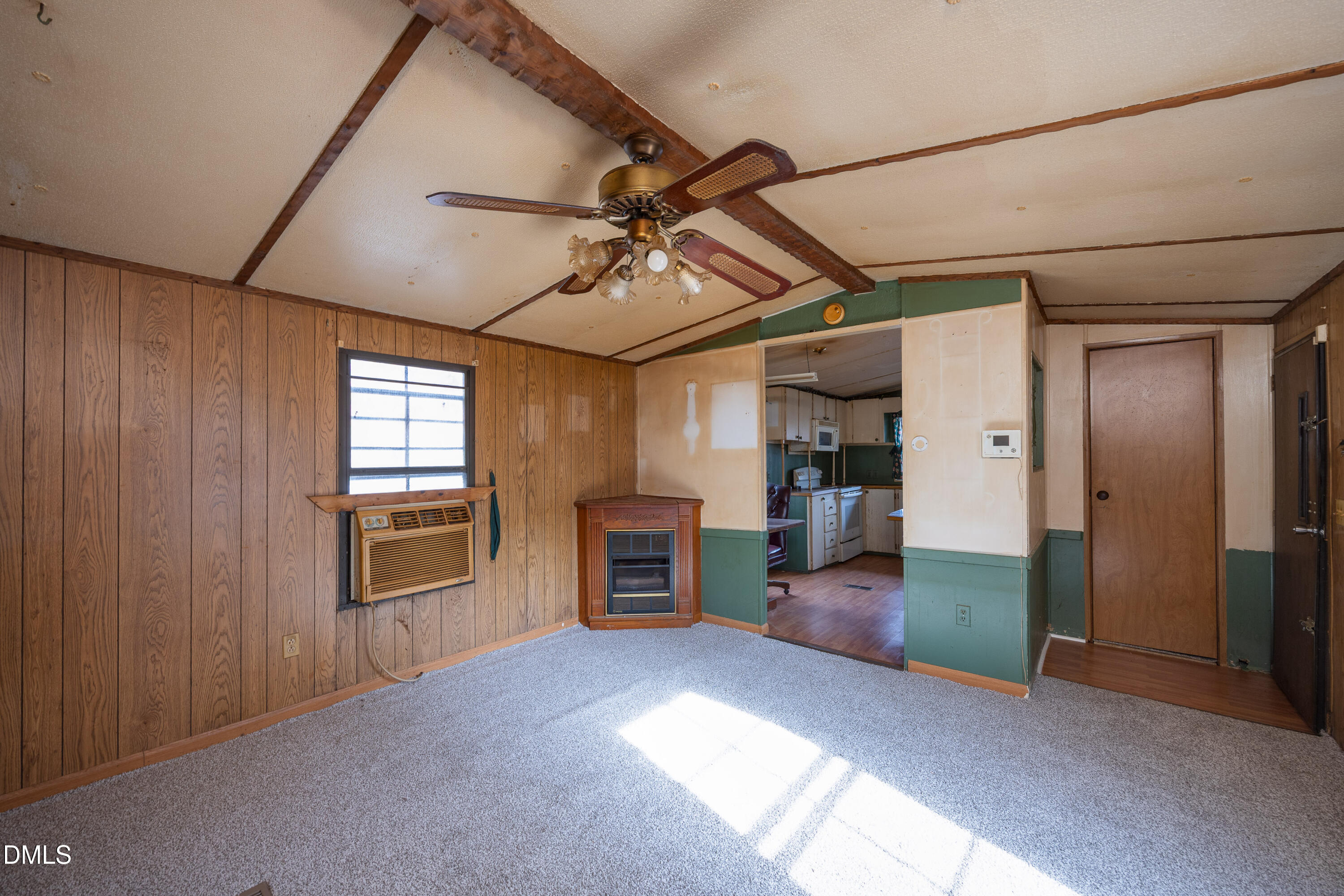 3052 Nc-210 Property Photo 8