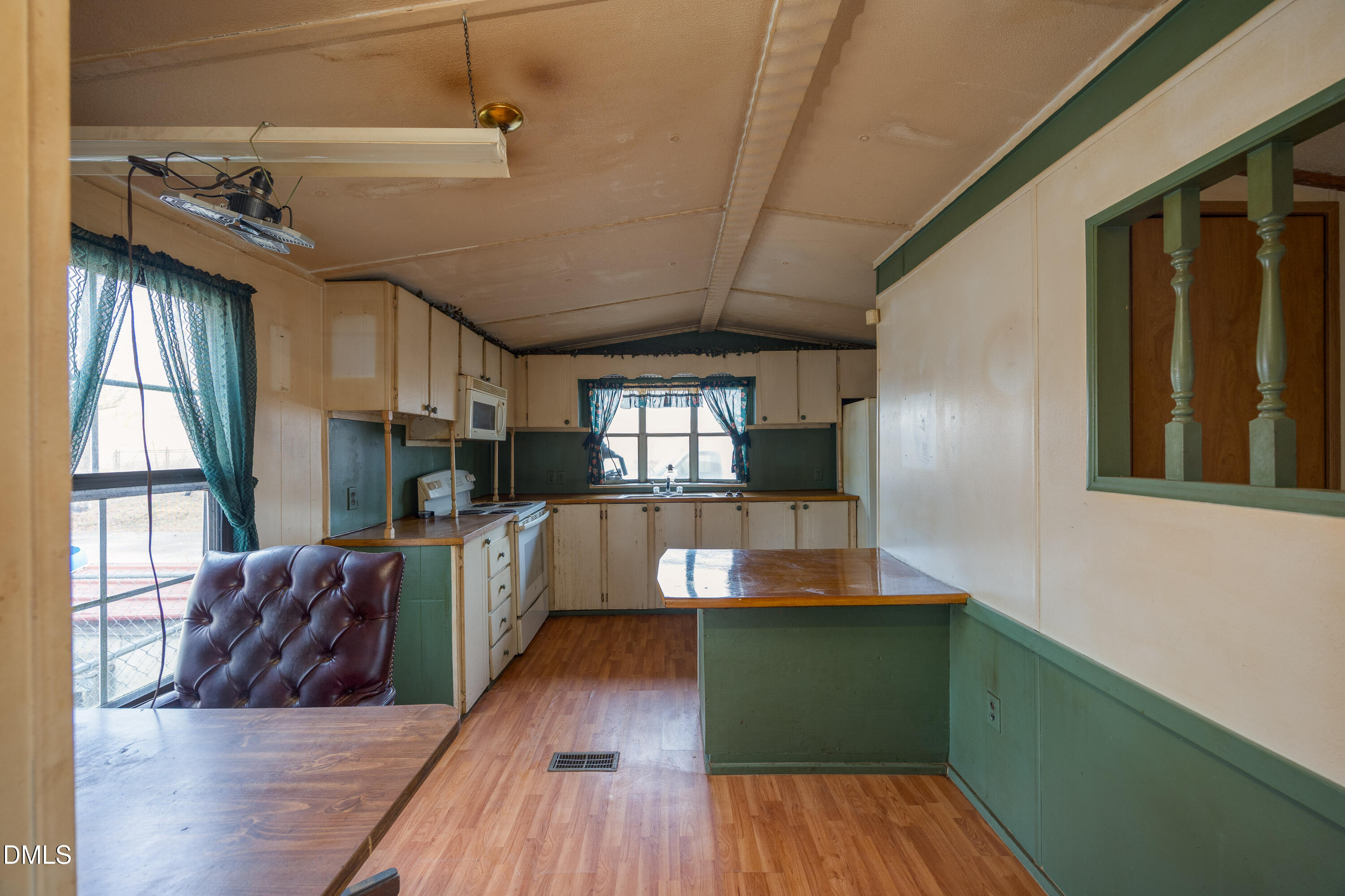 3052 Nc-210 Property Photo 9