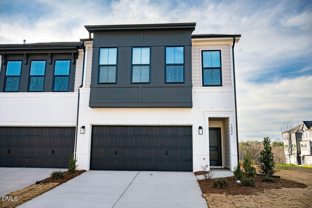 1004 Westerland Way Property Photo 1