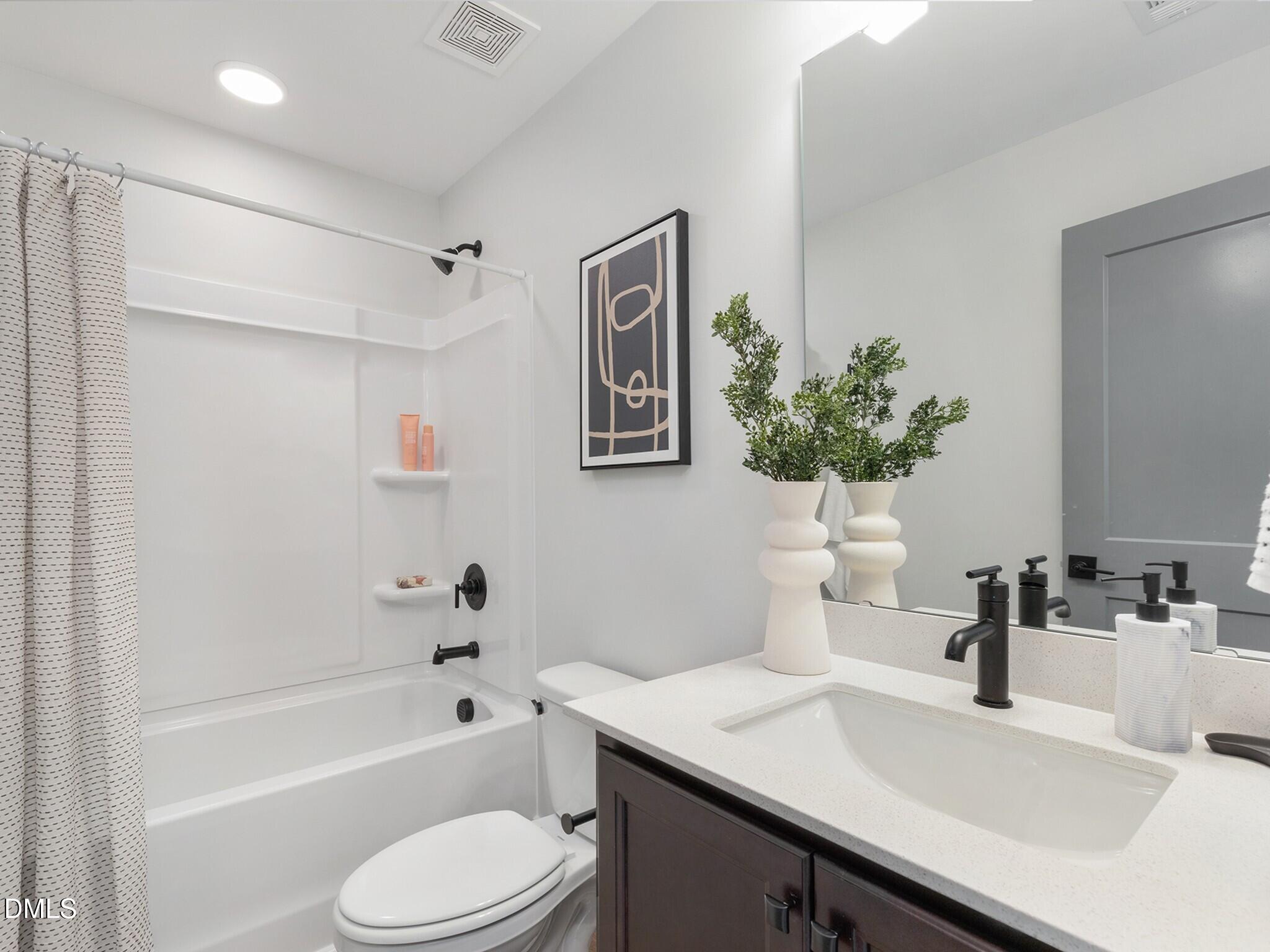 624 Cable Court Property Photo 7