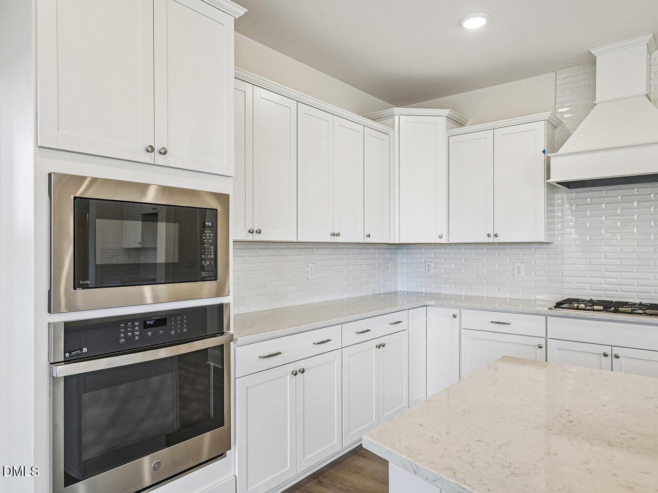 21 Alden Way Property Photo 8