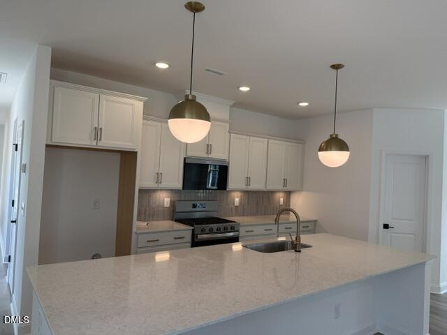 86 Carteret Court Property Photo 5