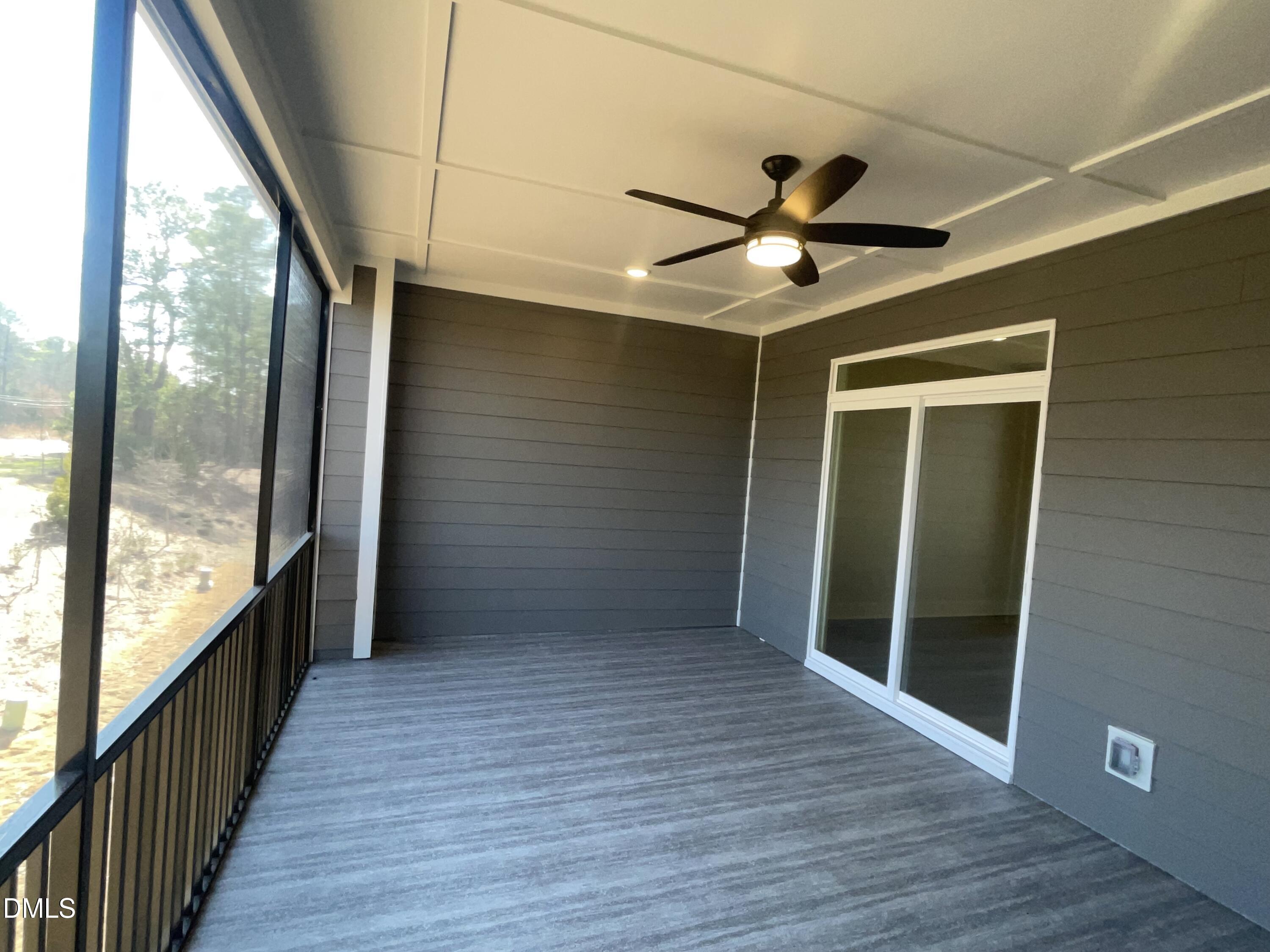 1118 Bacchanal Lane Property Photo 14