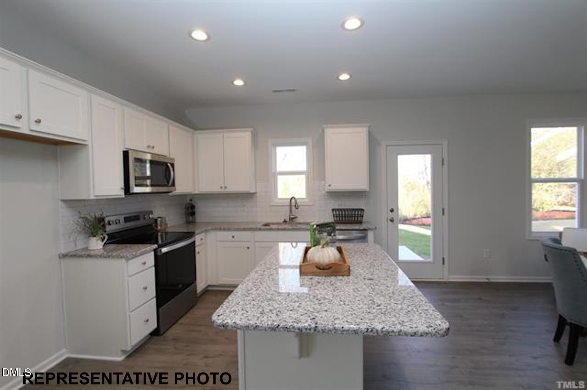 139 Cordgrass Court Property Photo 2