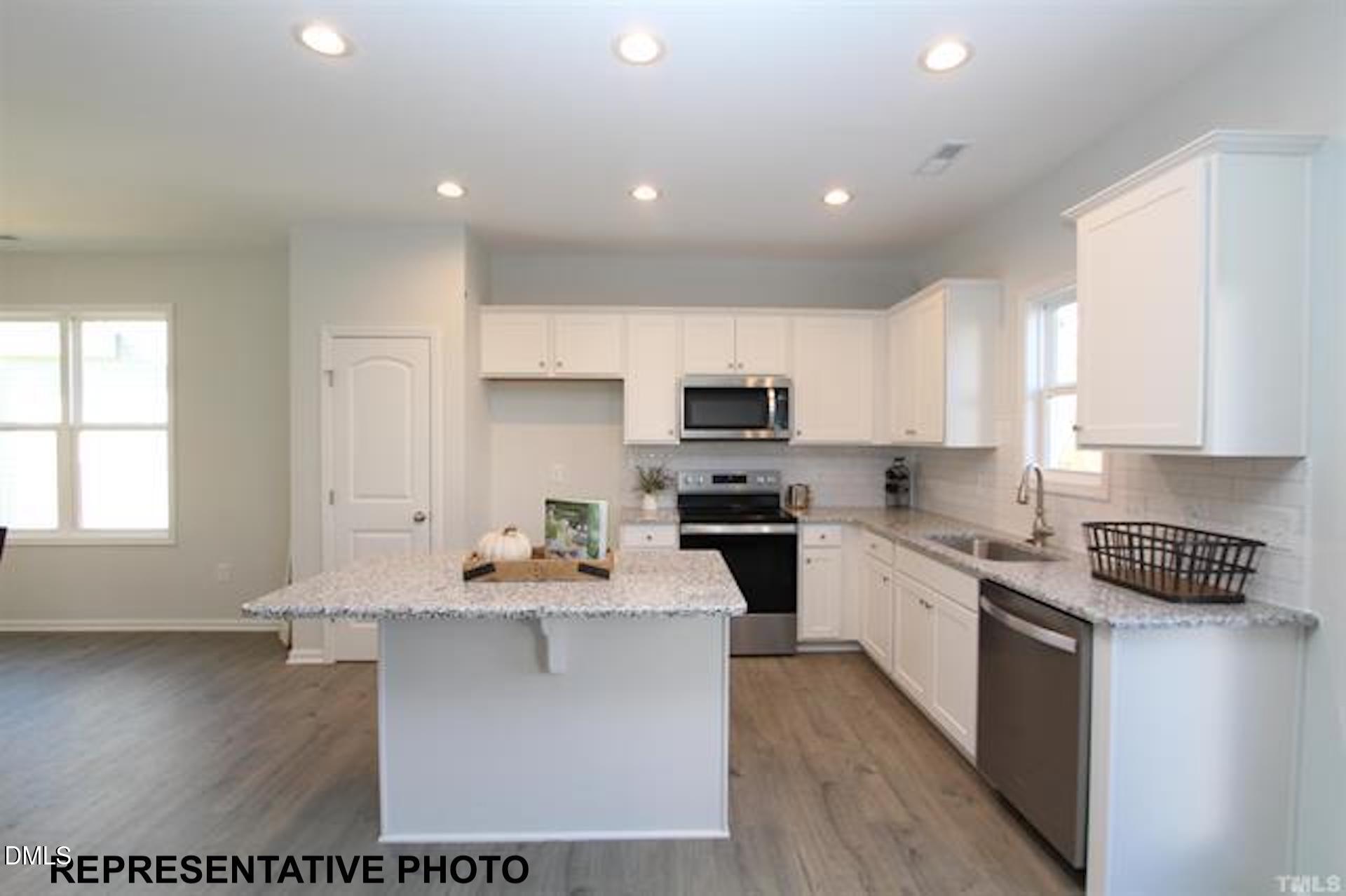 139 Cordgrass Court Property Photo 3