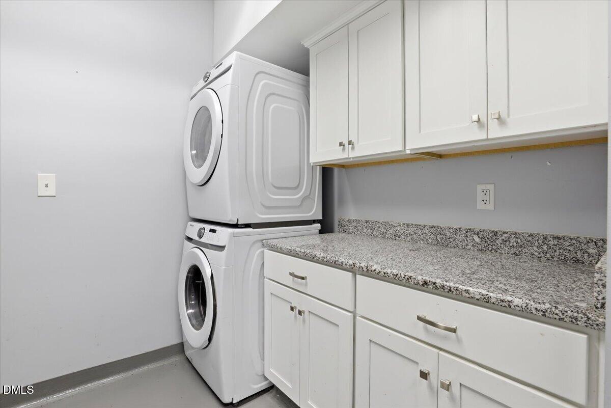 108 S Pine Street Property Photo 11