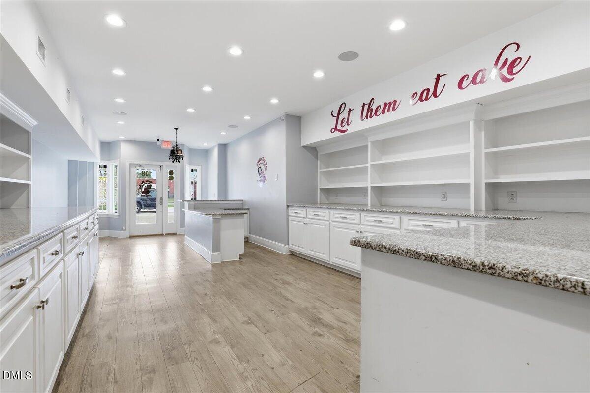 108 S Pine Street Property Photo 17