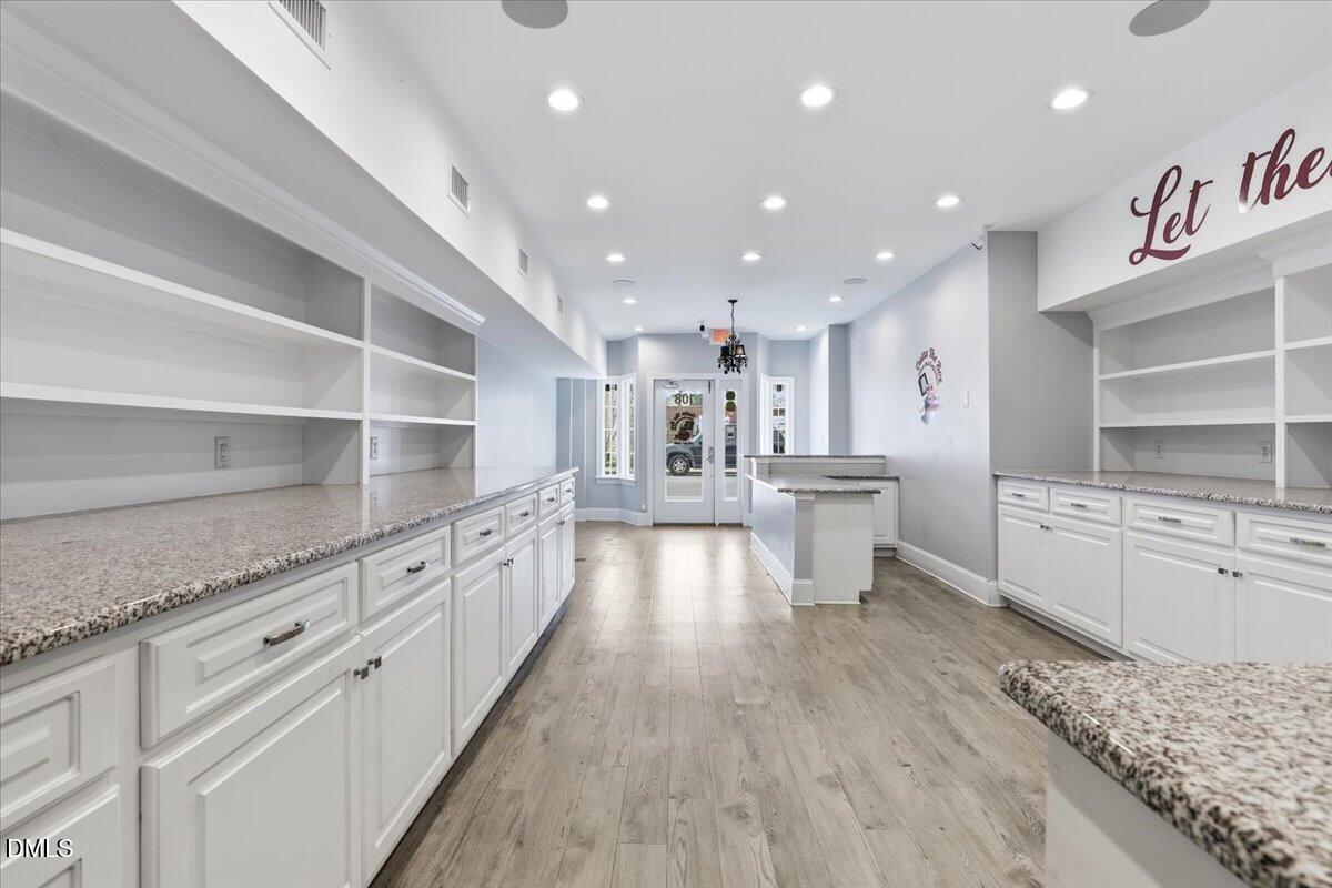 108 S Pine Street Property Photo 18