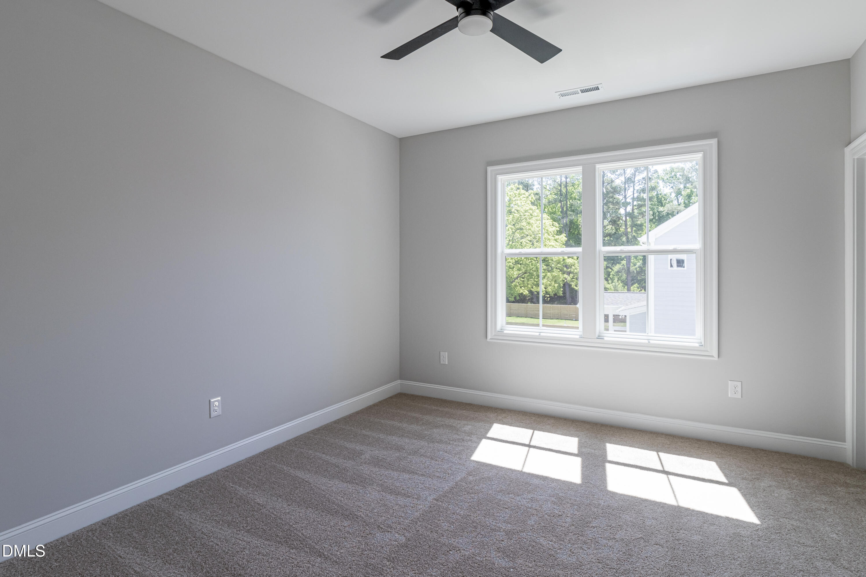 111 Forest Green Drive Property Photo 24