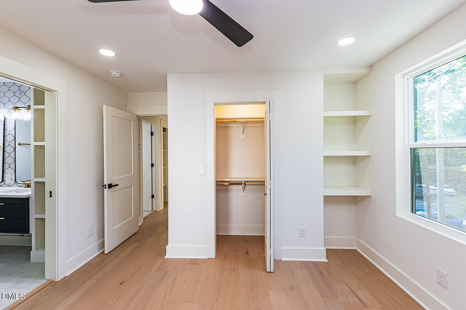 1508 N Hyde Park Avenue Property Photo 22