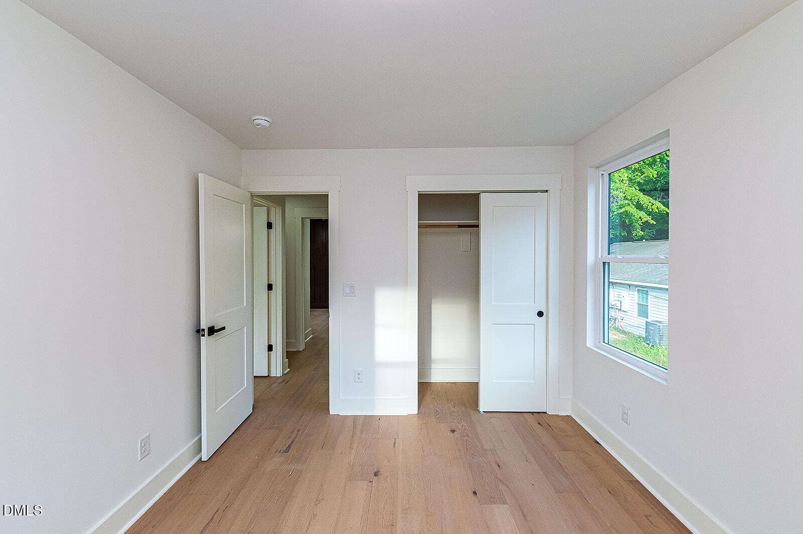 1508 N Hyde Park Avenue Property Photo 28