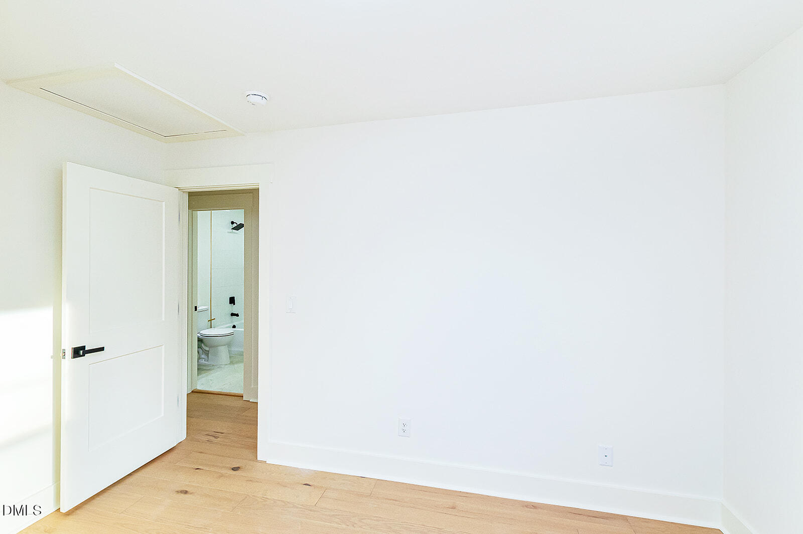 1508 N Hyde Park Avenue Property Photo 29