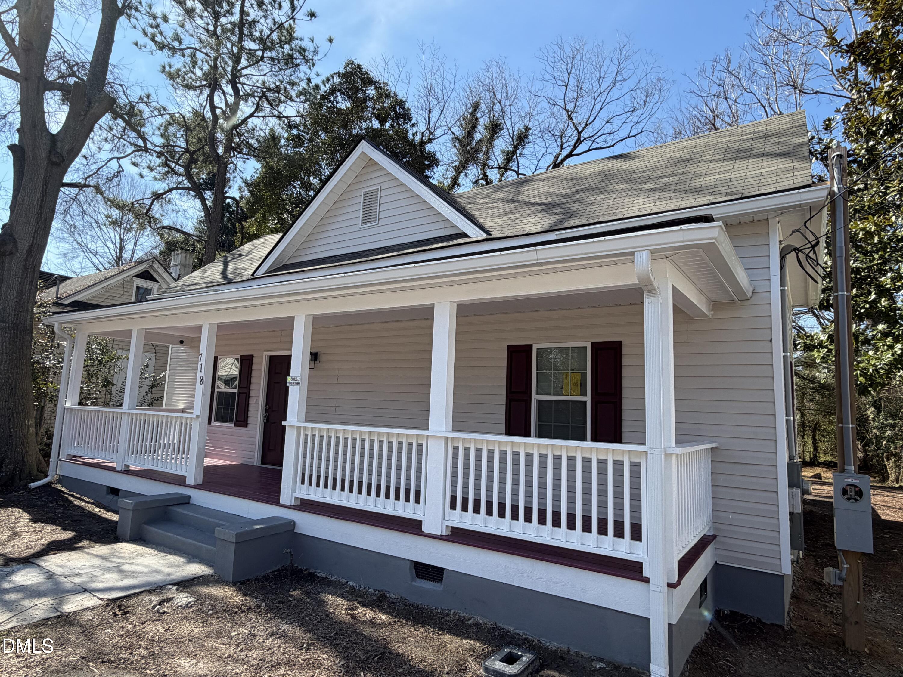 718 Clark Street Property Photo 1