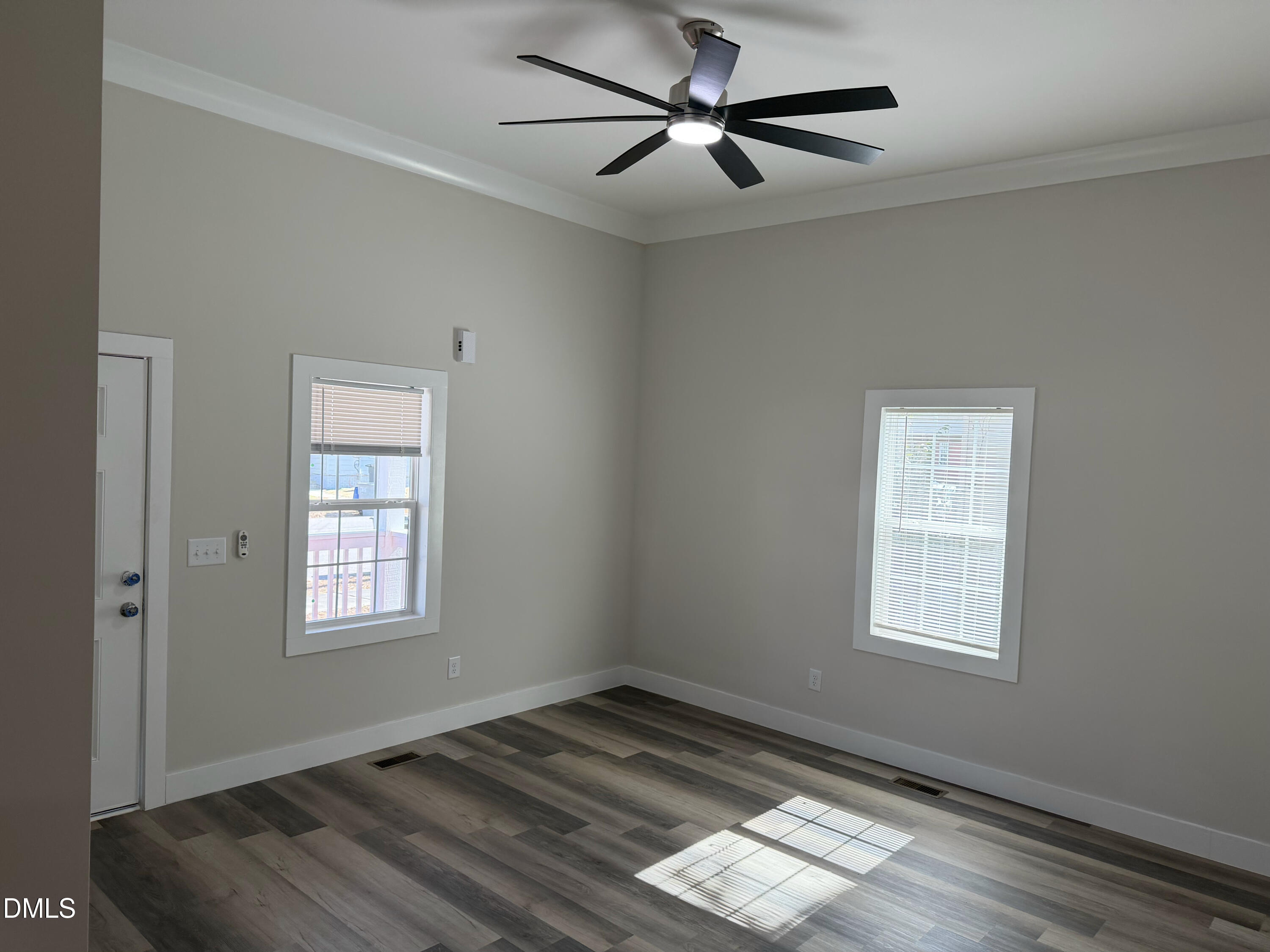 718 Clark Street Property Photo 5