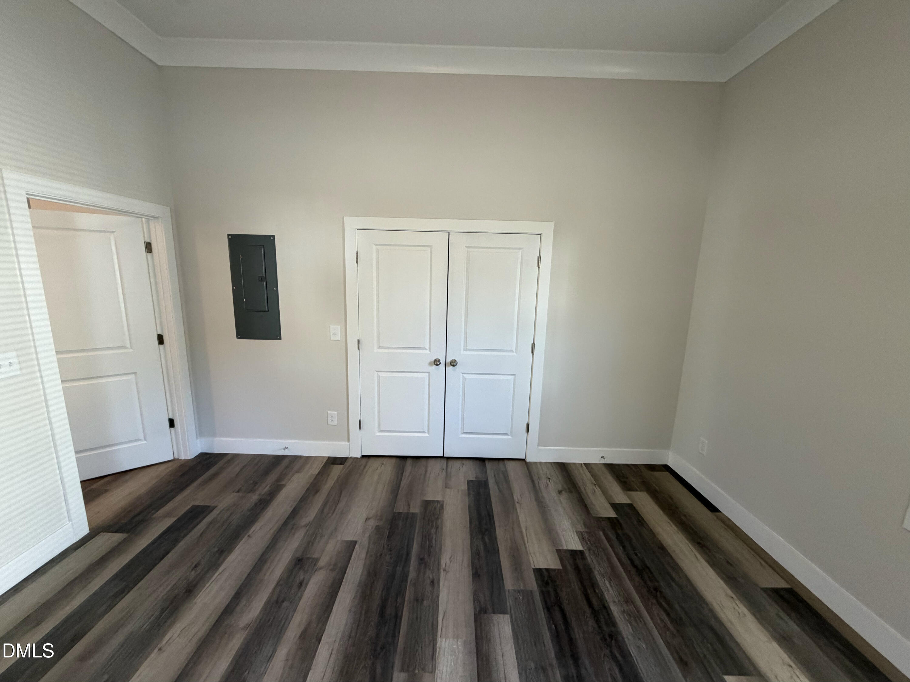 718 Clark Street Property Photo 14