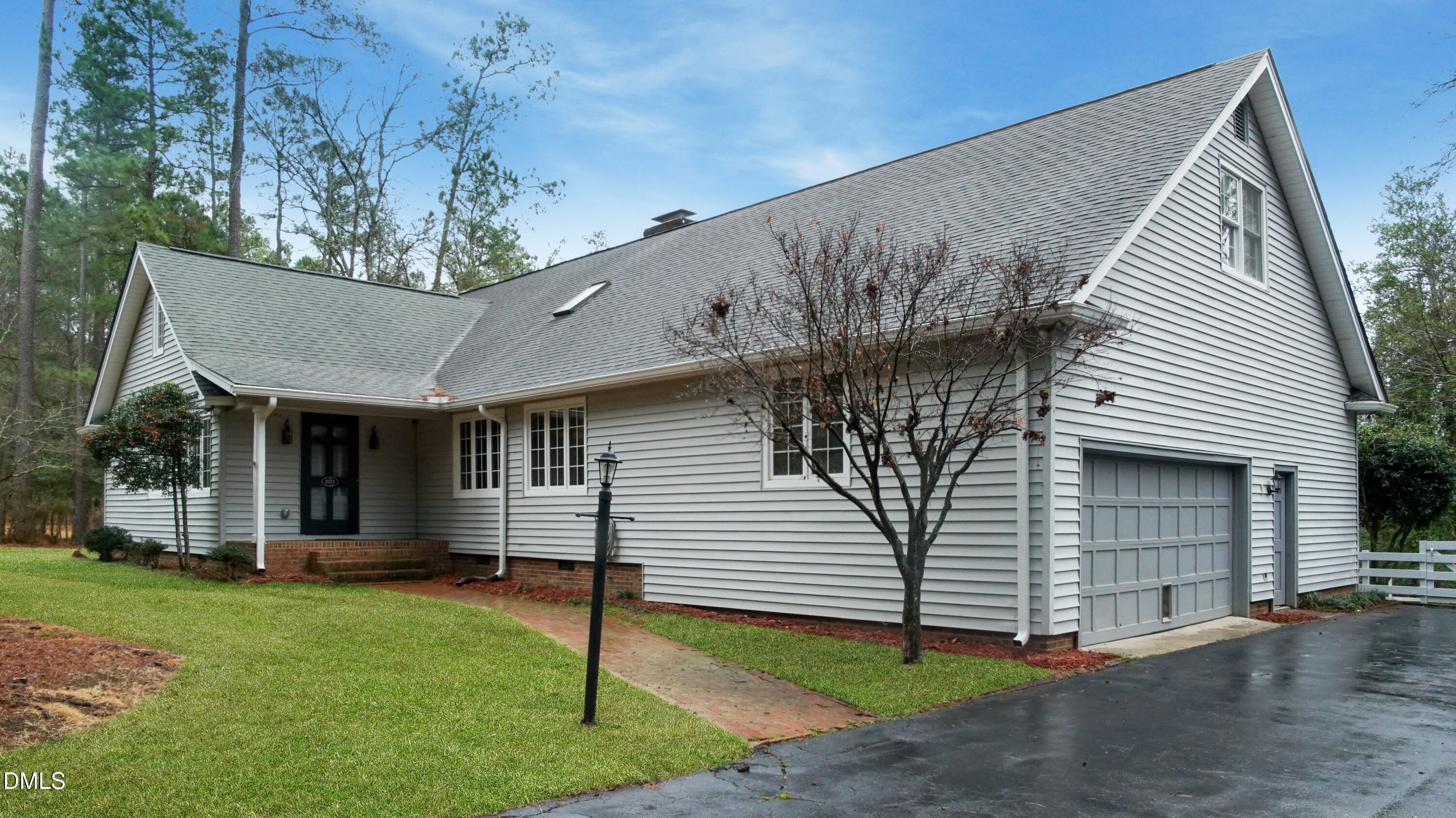2215 Southern Road Property Photo 1