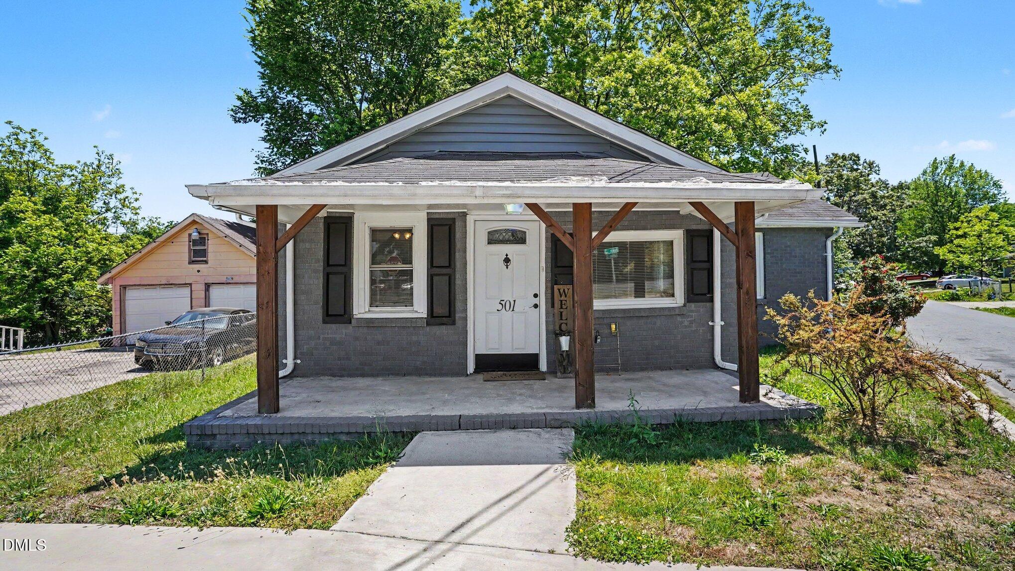 501 Apple Street Property Photo 1