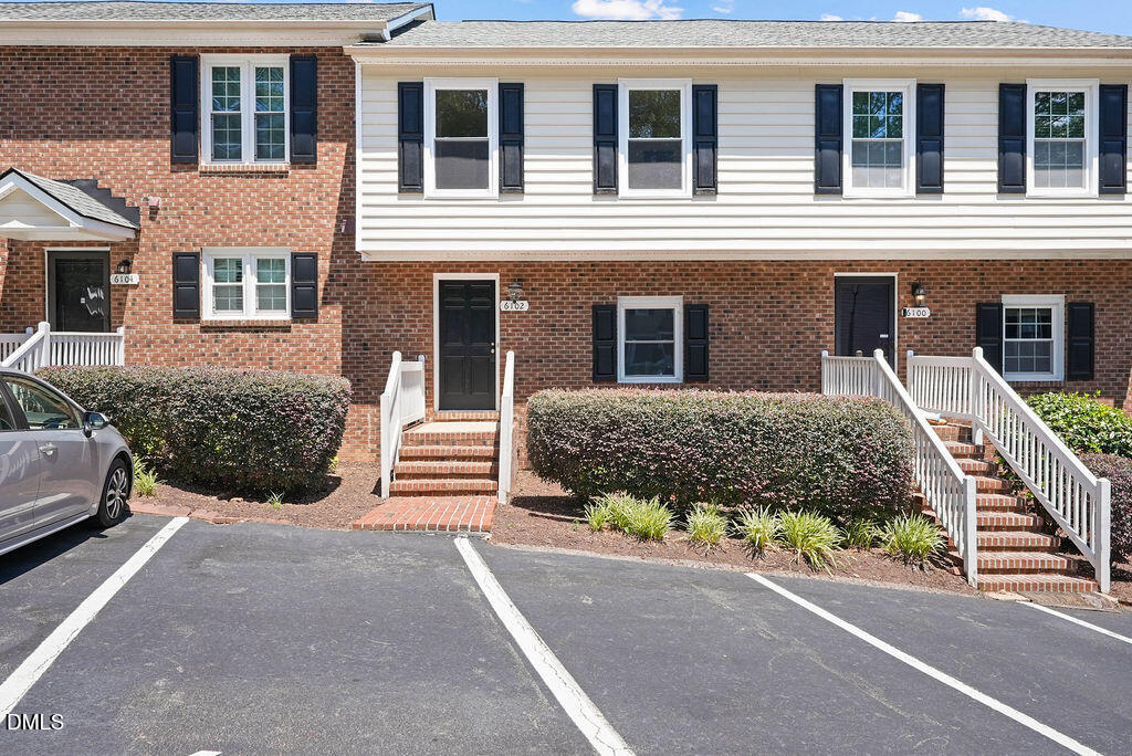 6102 Highcastle Court Property Photo 1