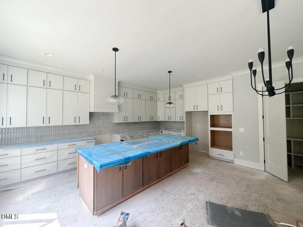 1003 Phoenix Place Property Photo 6