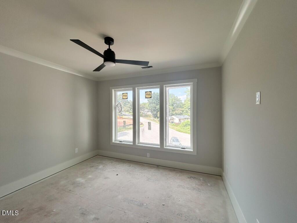 1003 Phoenix Place Property Photo 11