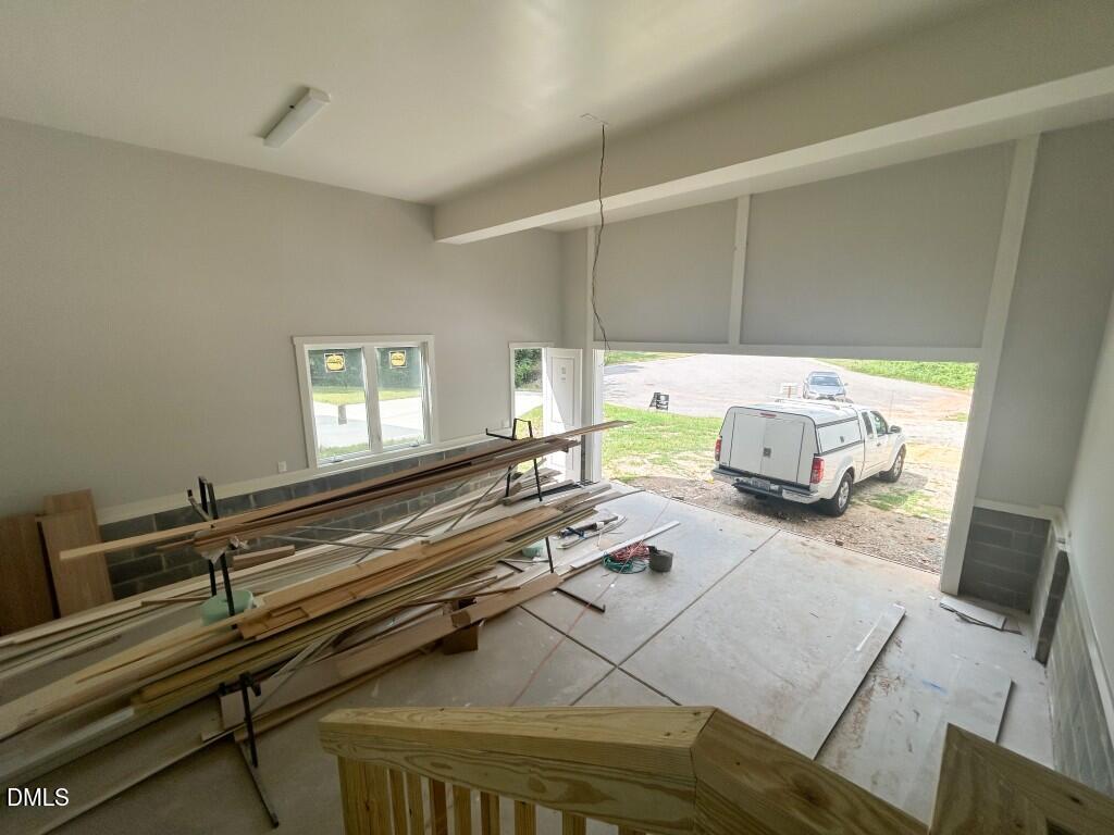 1003 Phoenix Place Property Photo 14