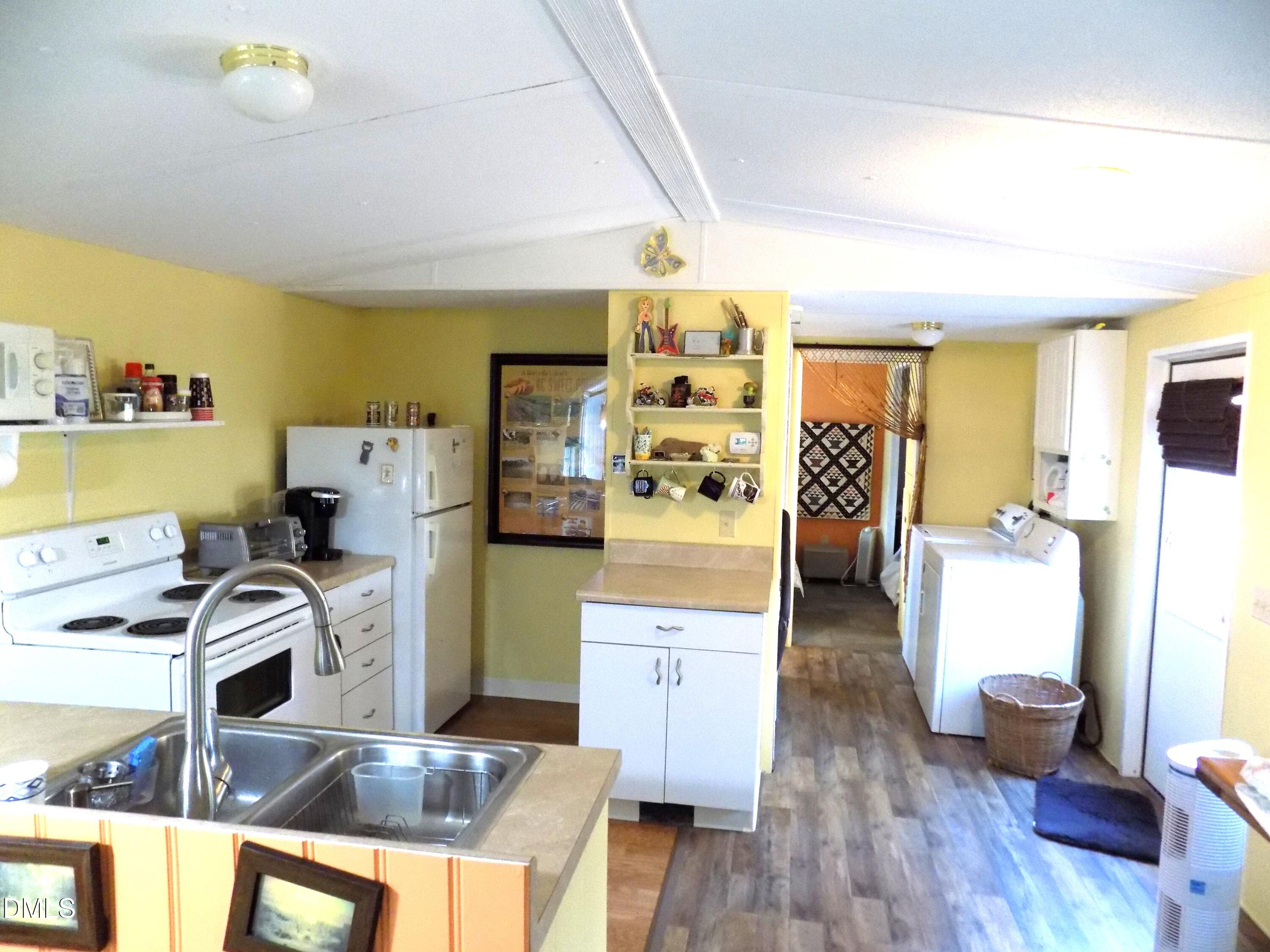 15 Full Circle Property Photo 30