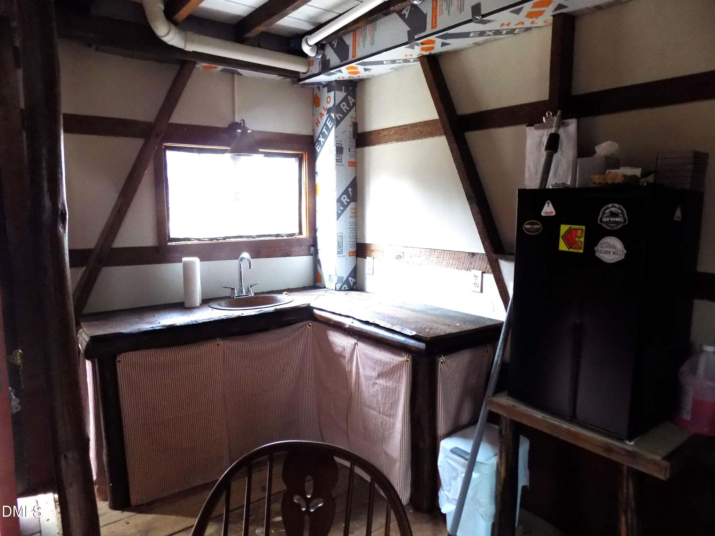 15 Full Circle Property Photo 45