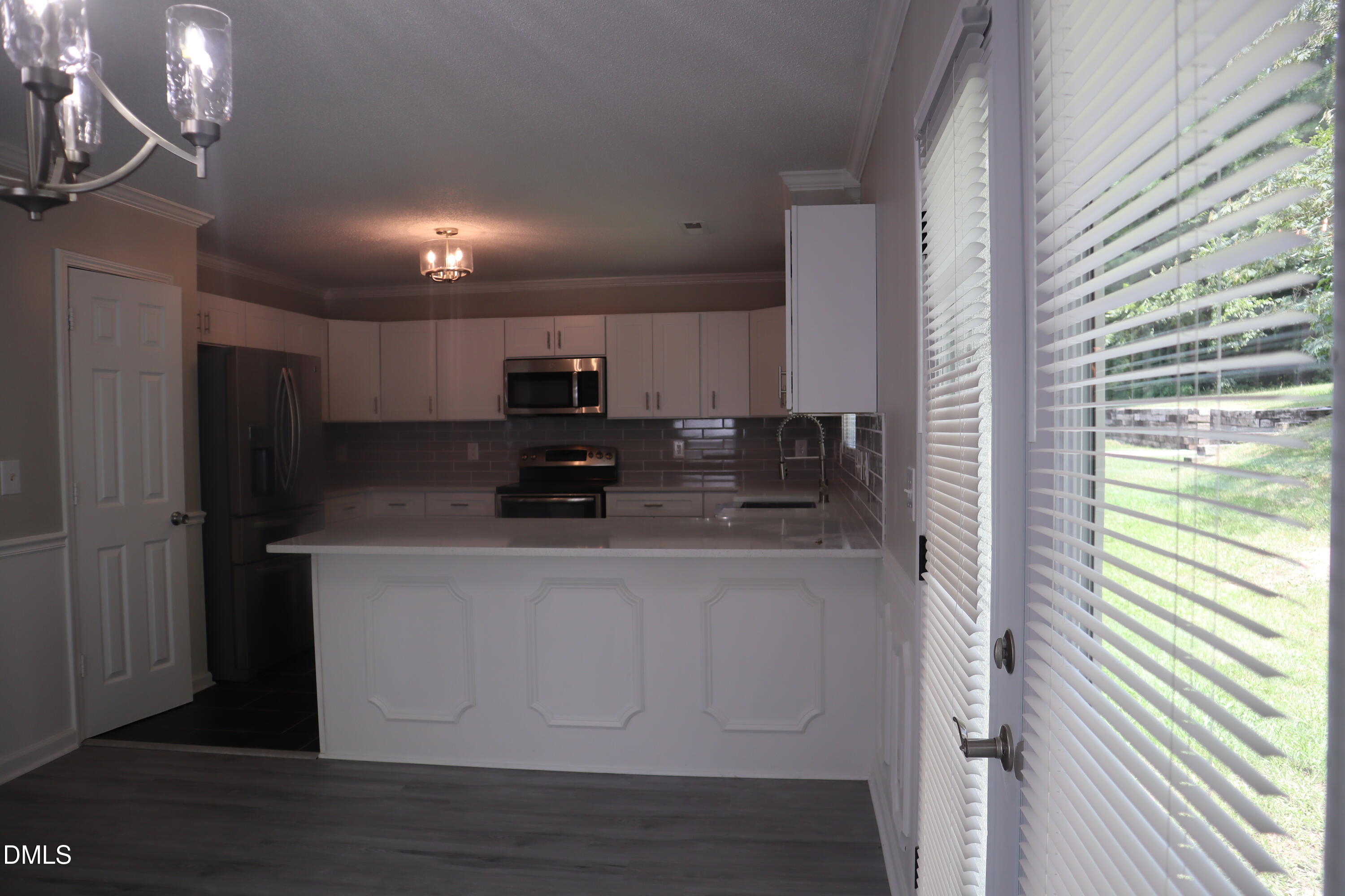 912 Obsidian Way 912 Property Photo 6
