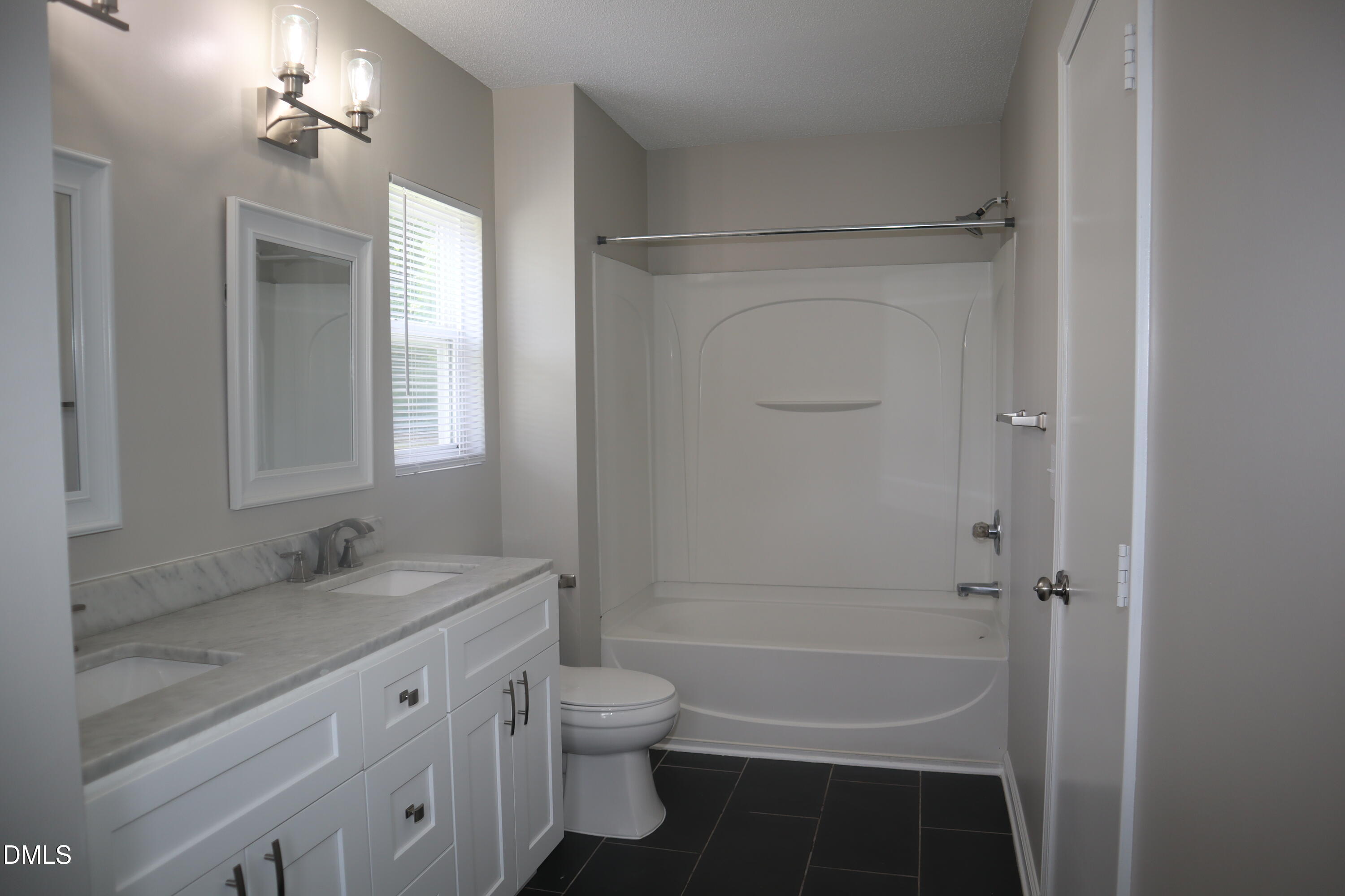 912 Obsidian Way 912 Property Photo 14