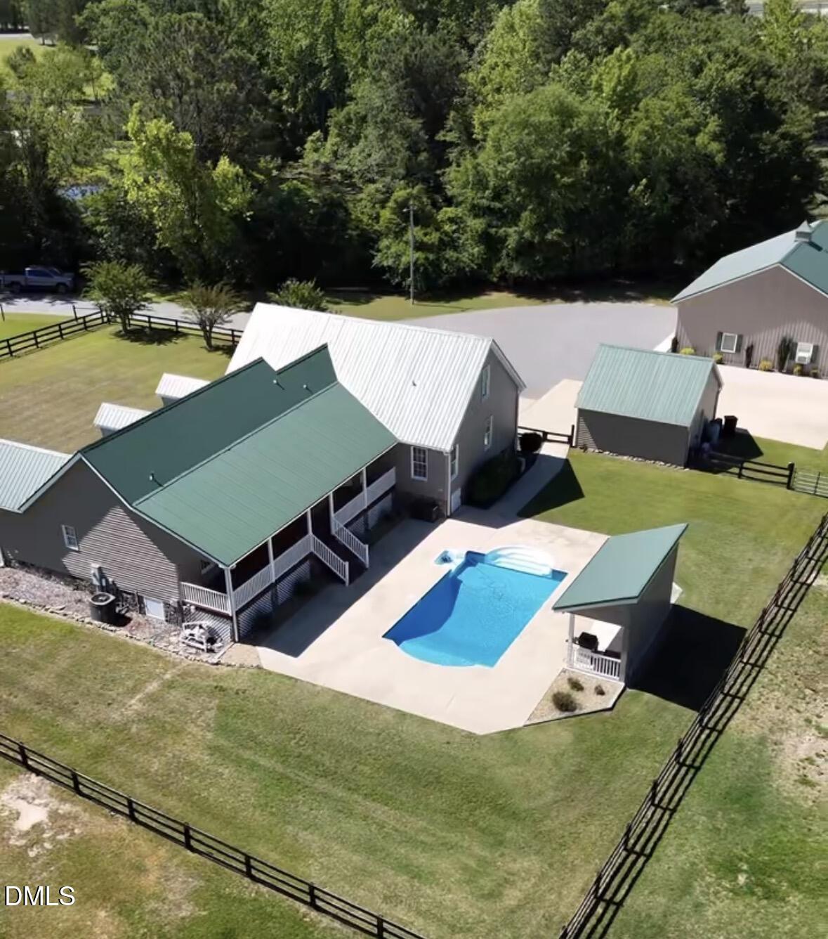 4240 Nicholson Road Property Photo 2