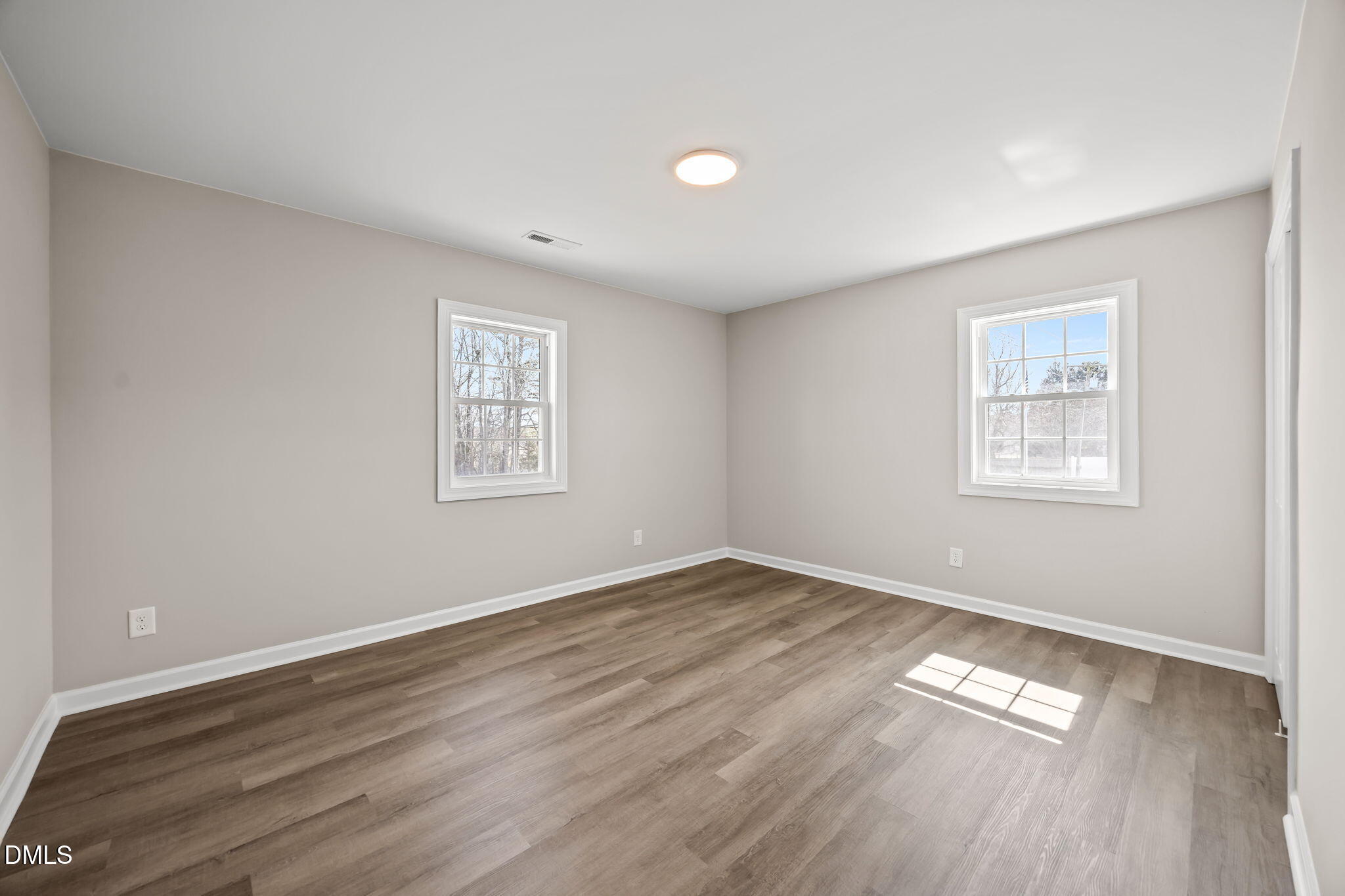 728 S Wakefield Street Property Photo 10