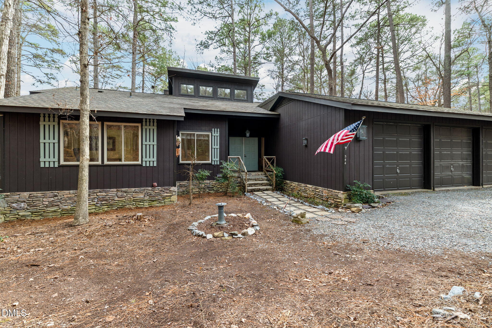 544 Ferncliff Road Property Photo 1