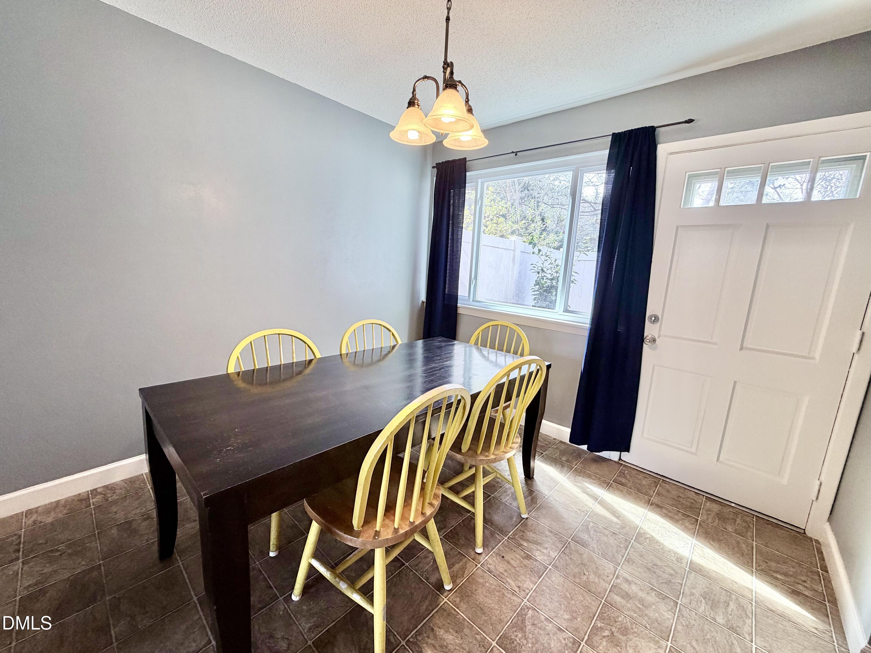 2375 Champion Court Property Photo 10