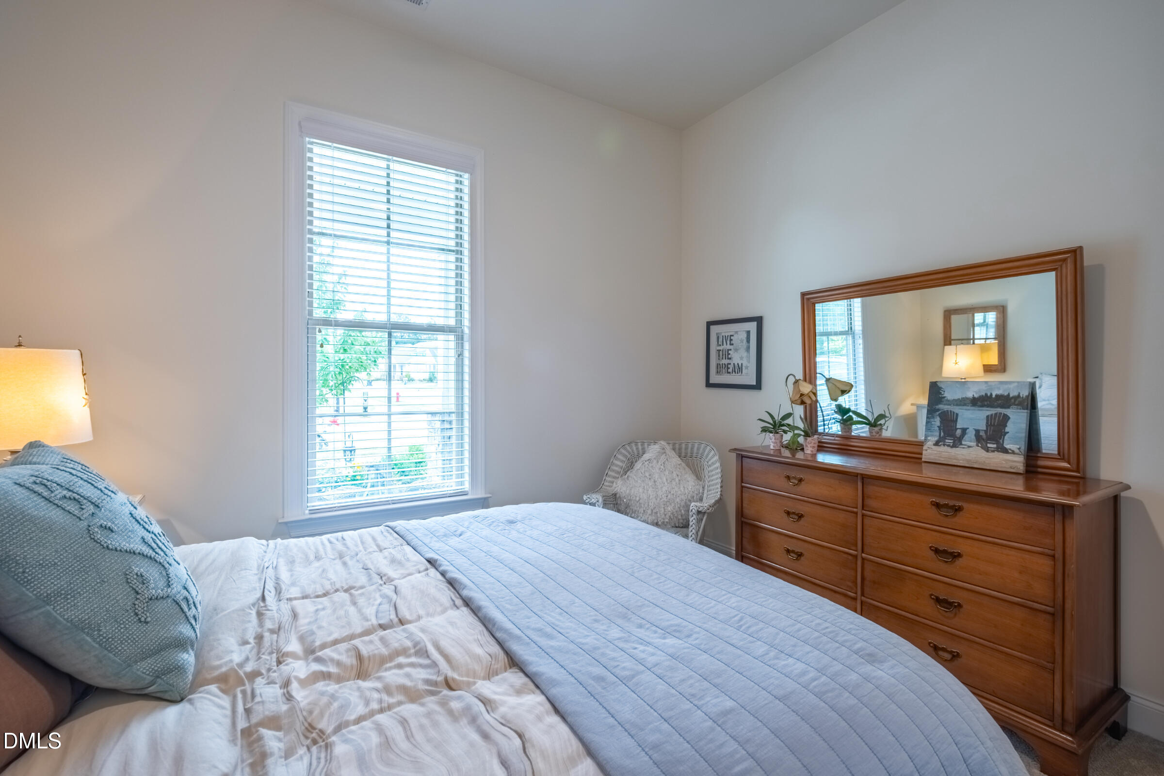 3512 Olive Glen Drive Property Photo 6